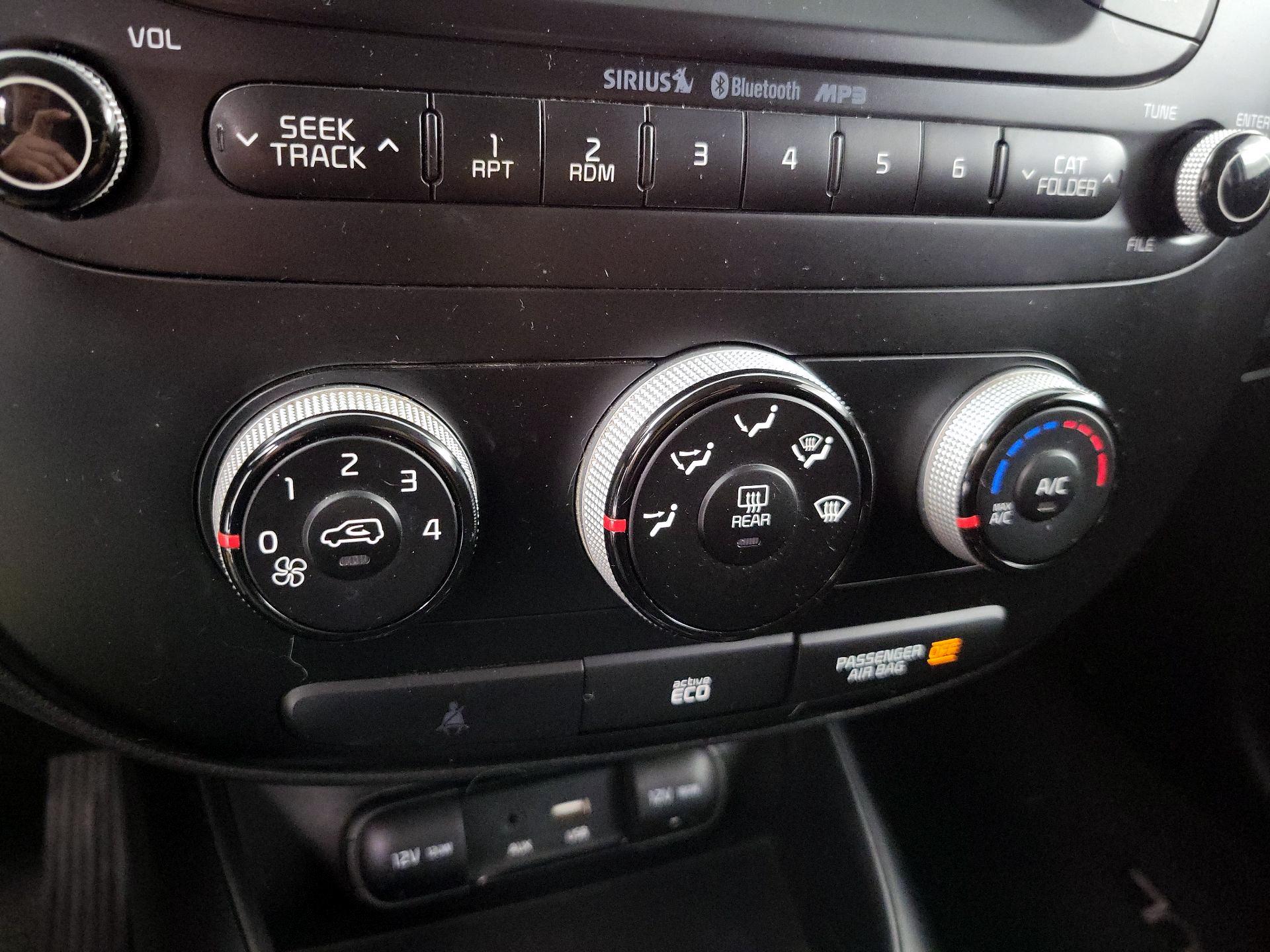 Thumbnail: 2016 Kia Soul - 15