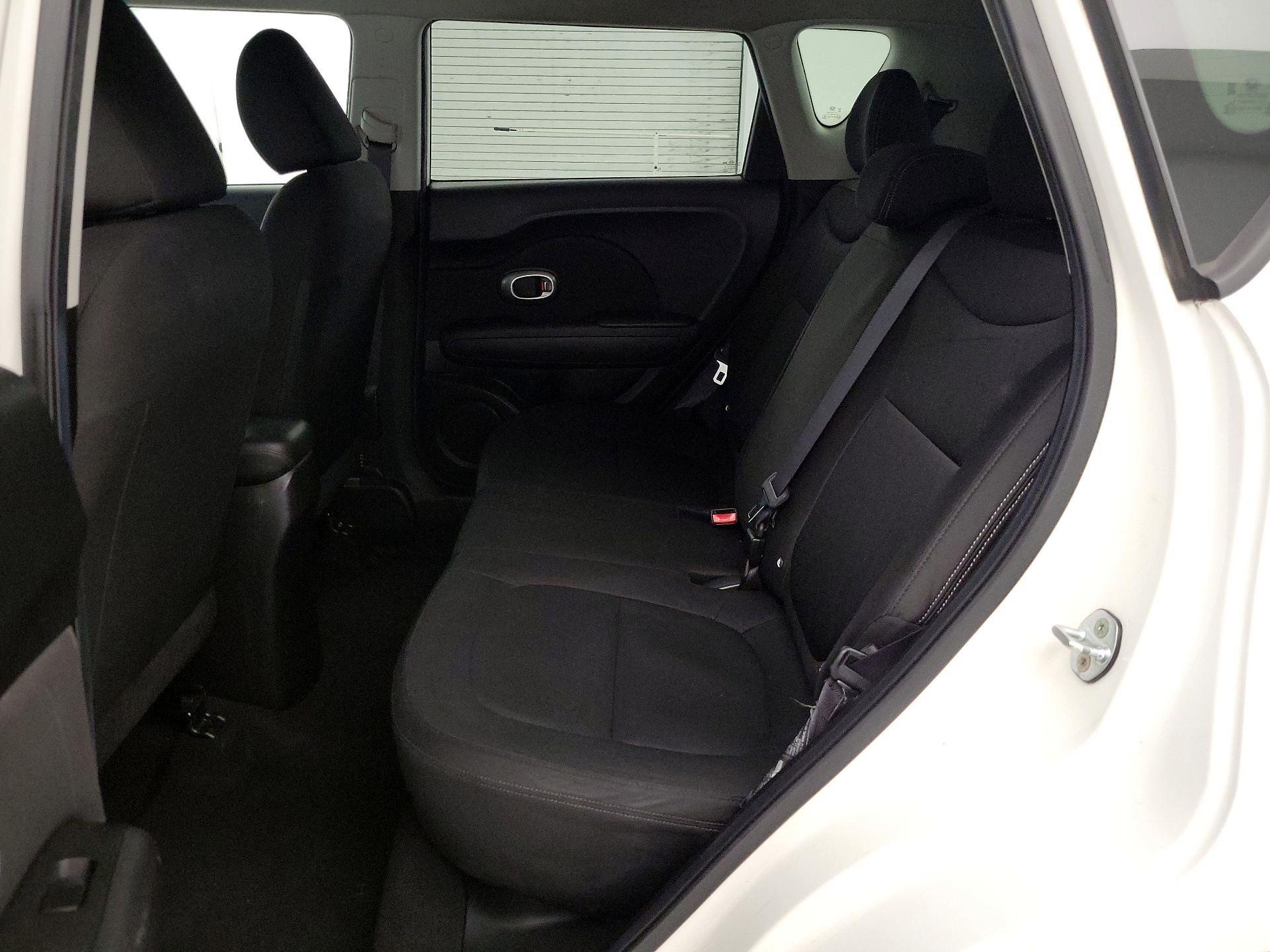 Thumbnail: 2016 Kia Soul - 18