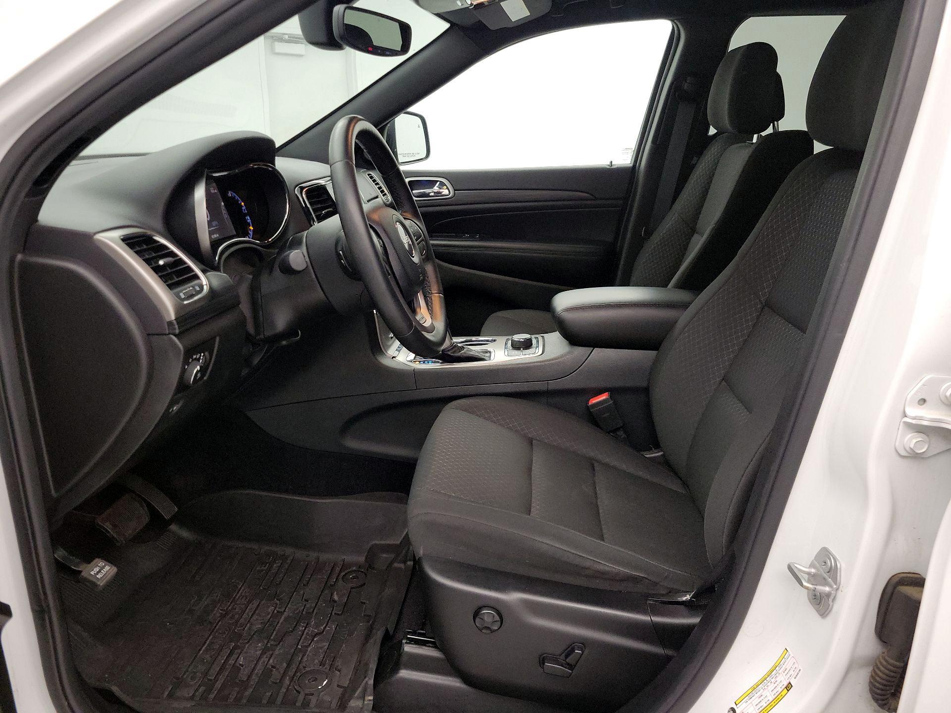 Thumbnail: 2019 Jeep Grand Cherokee - 11