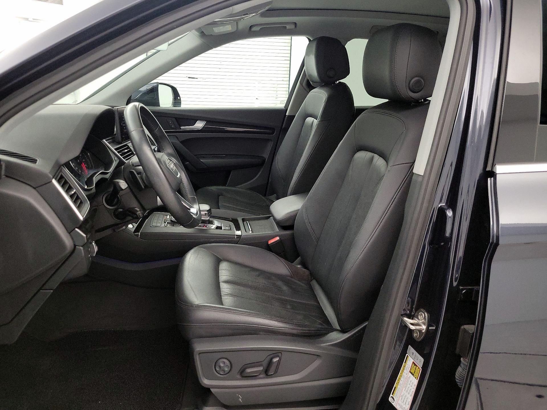 Thumbnail: 2020 Audi Q5 - 11