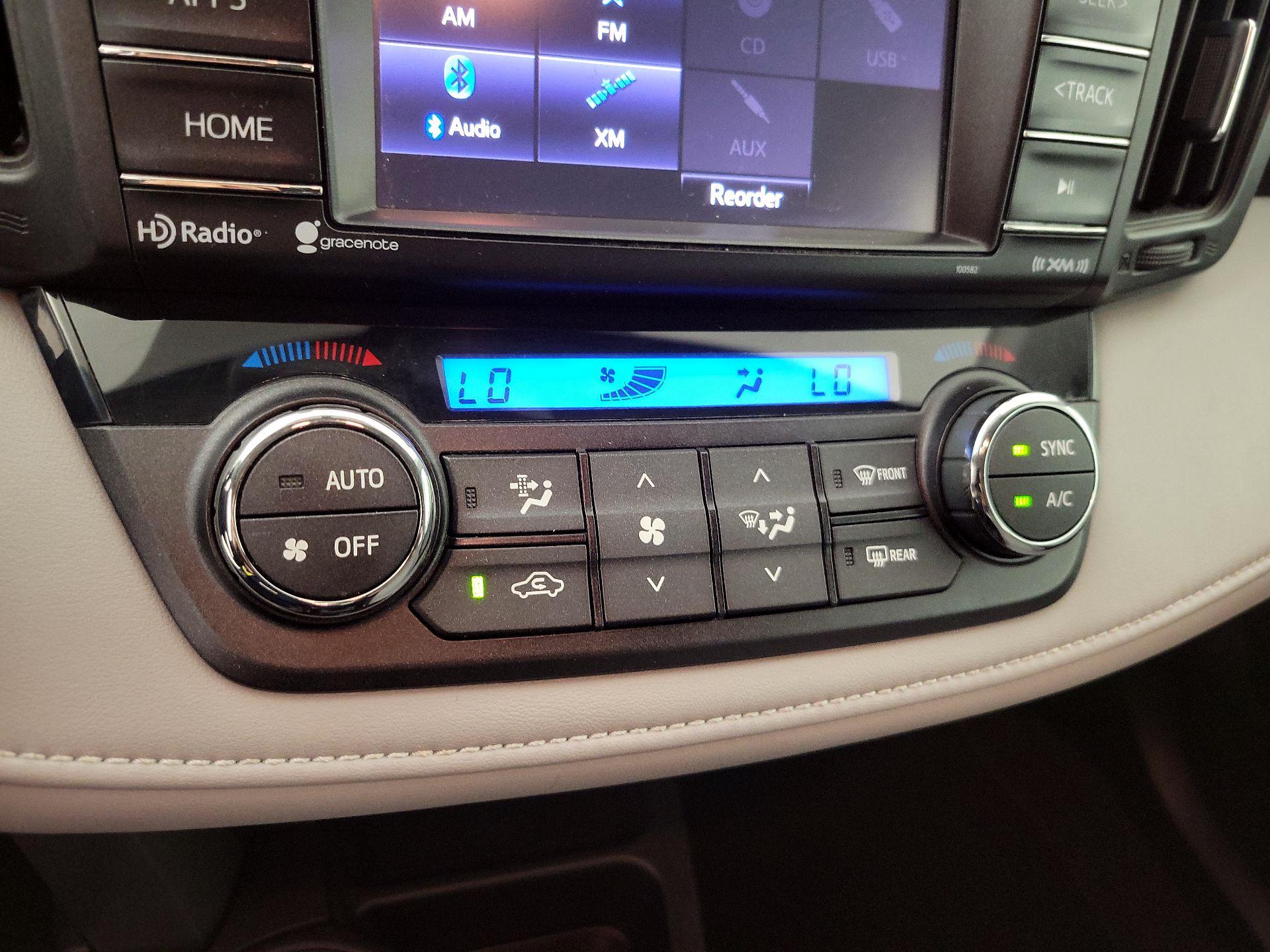Thumbnail: 2016 Toyota RAV4 - 16
