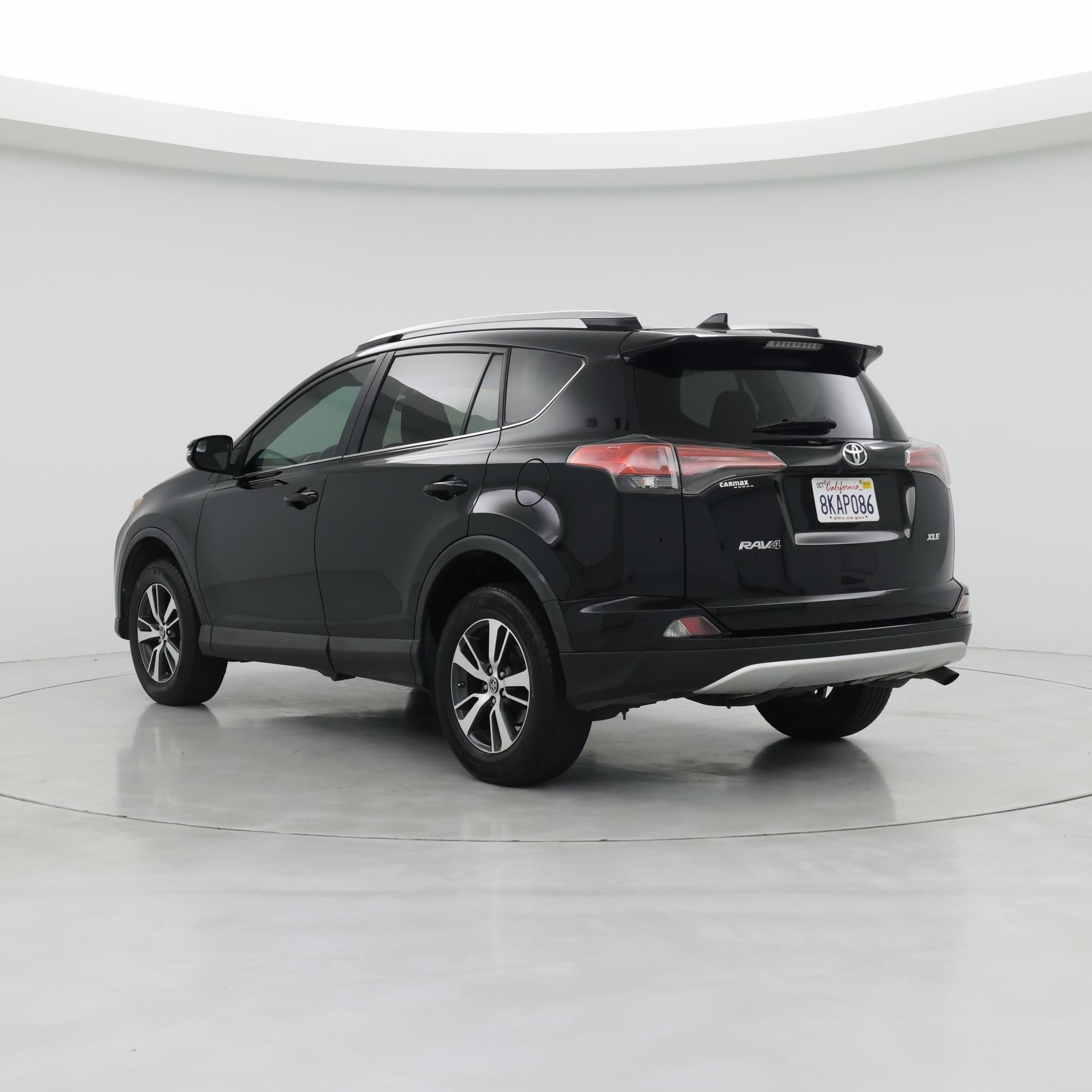 Thumbnail: 2016 Toyota RAV4 - 2