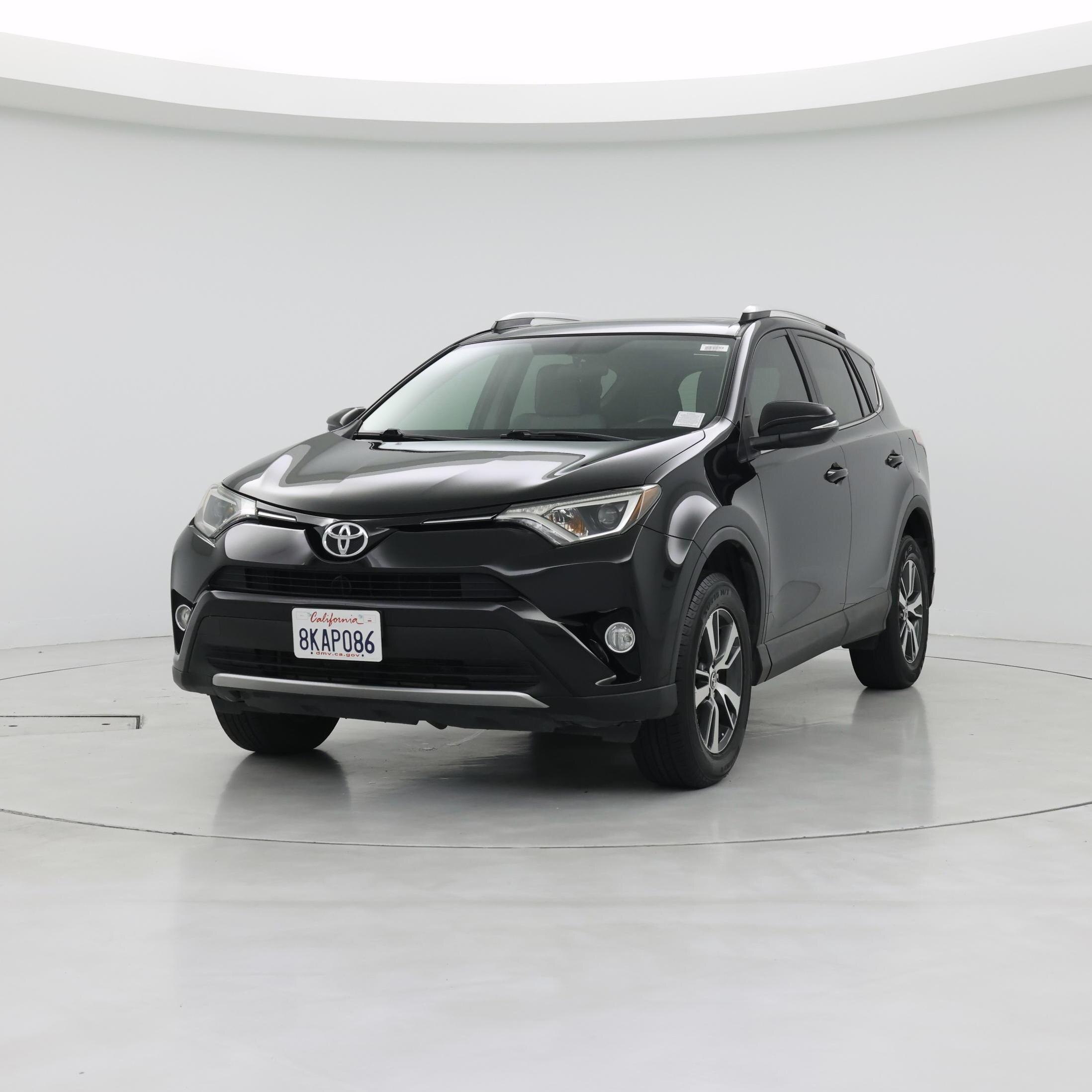 Thumbnail: 2016 Toyota RAV4 - 4