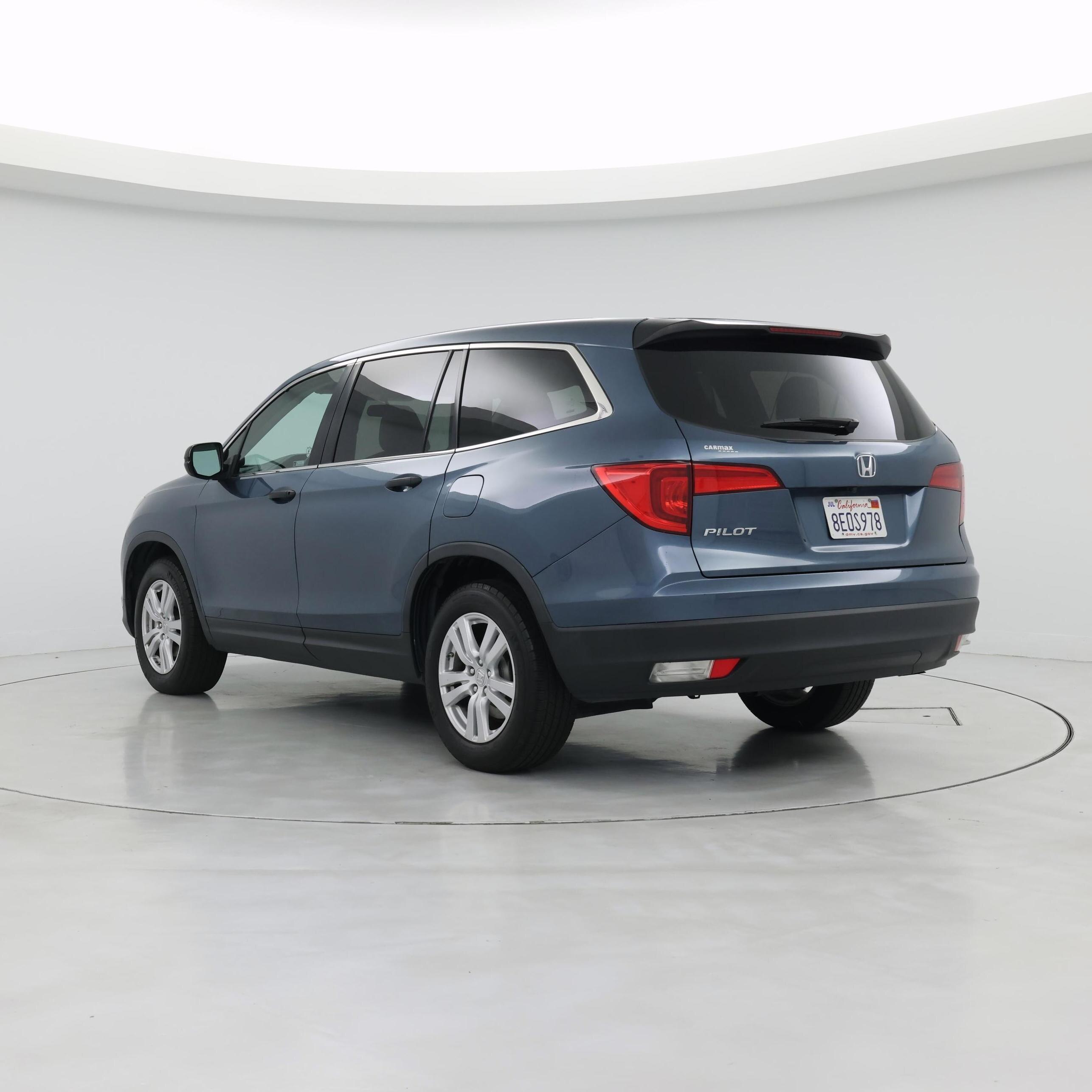Thumbnail: 2018 Honda Pilot - 2