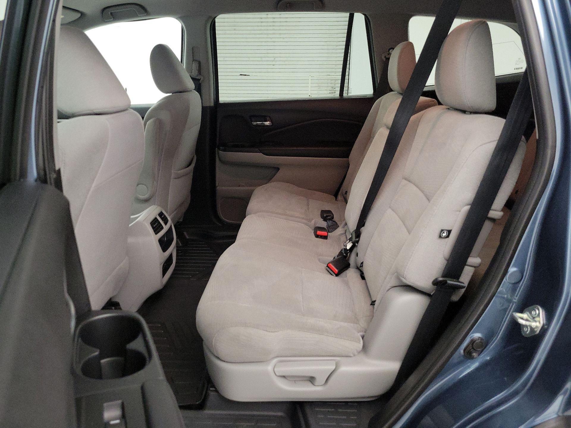 Thumbnail: 2018 Honda Pilot - 19