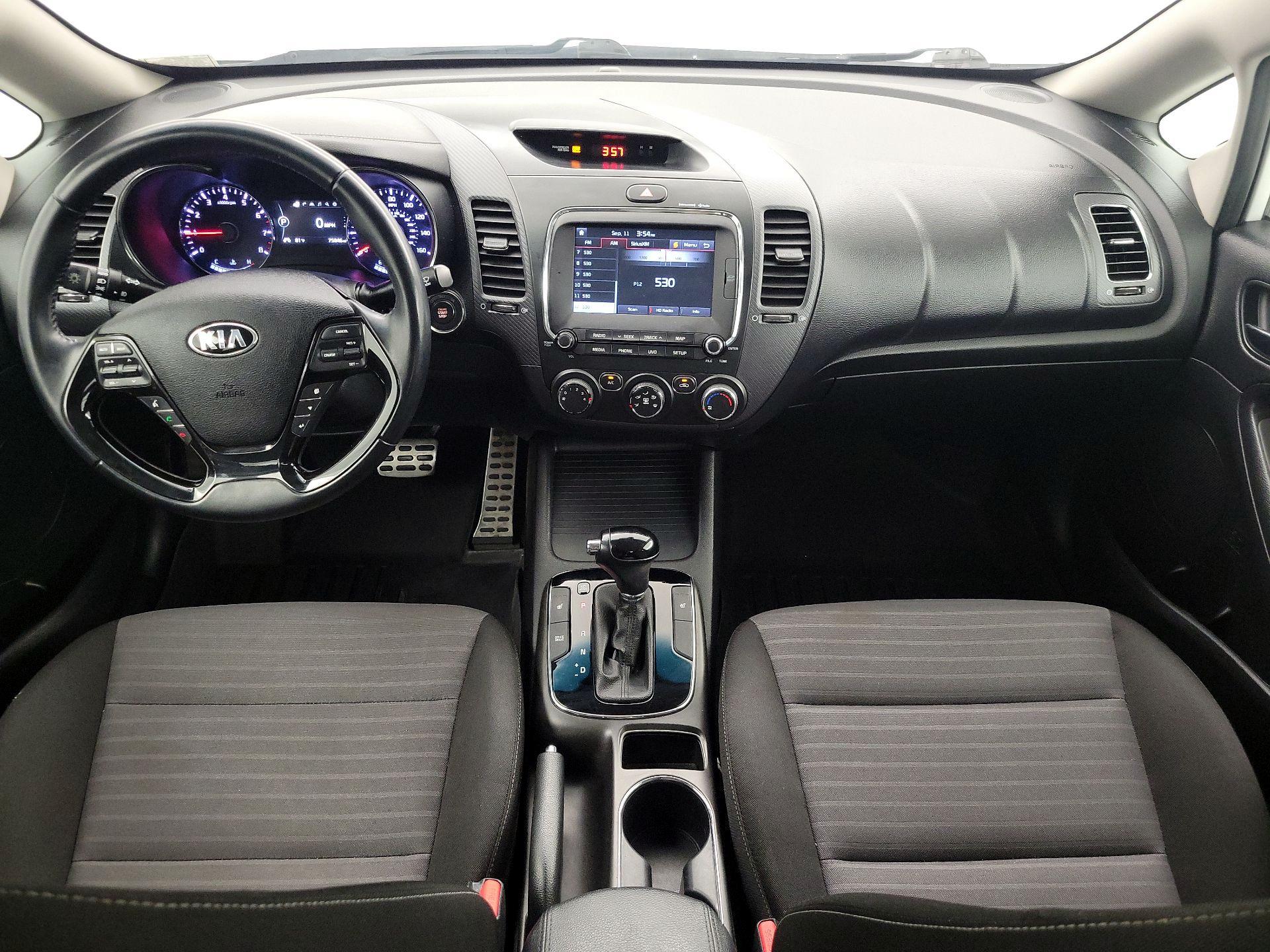 Thumbnail: 2017 Kia Forte - 9