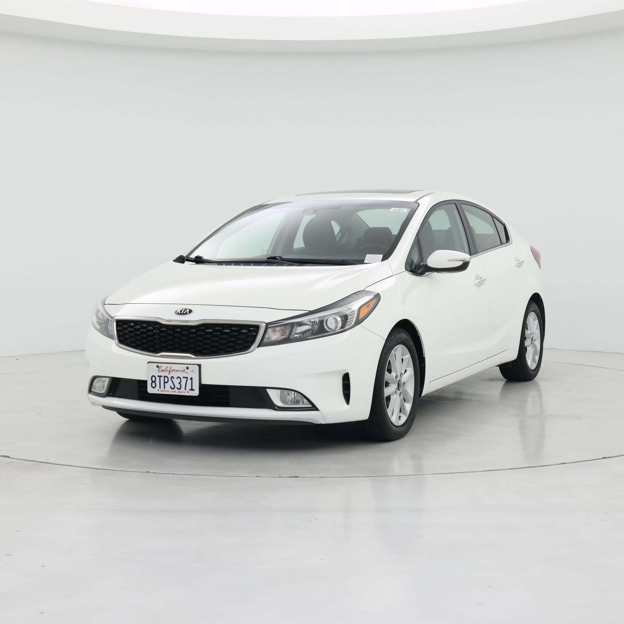 Thumbnail: 2017 Kia Forte - 4