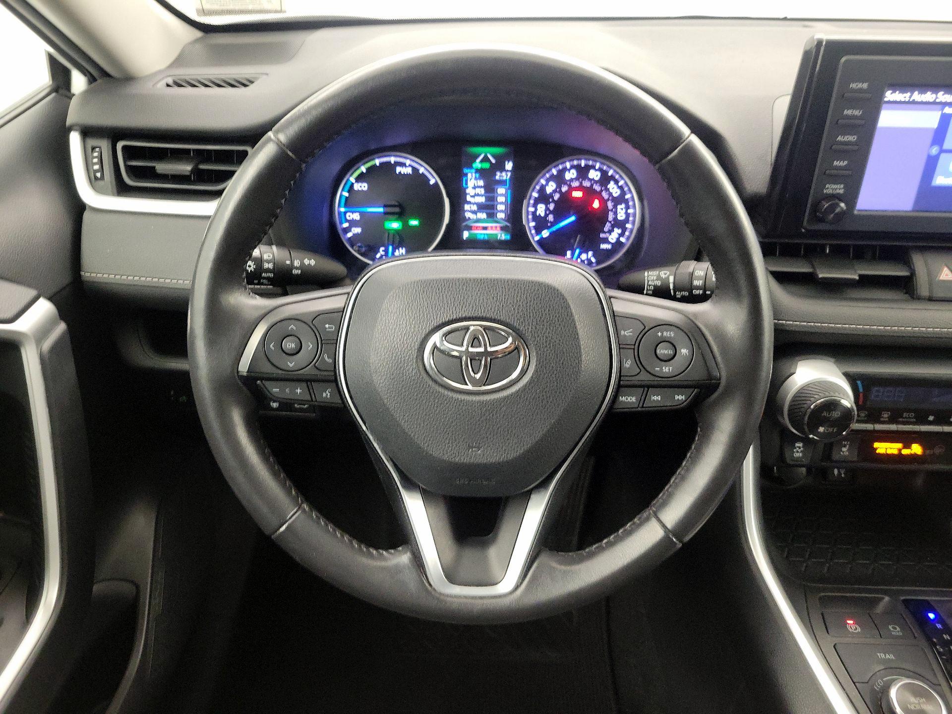 Thumbnail: 2019 Toyota RAV4 - 10