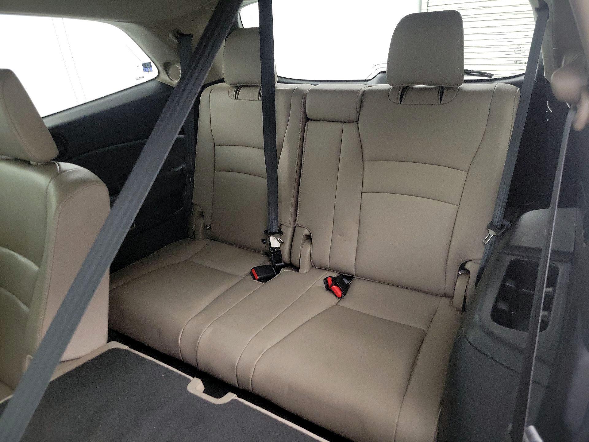 Thumbnail: 2017 Honda Pilot - 20