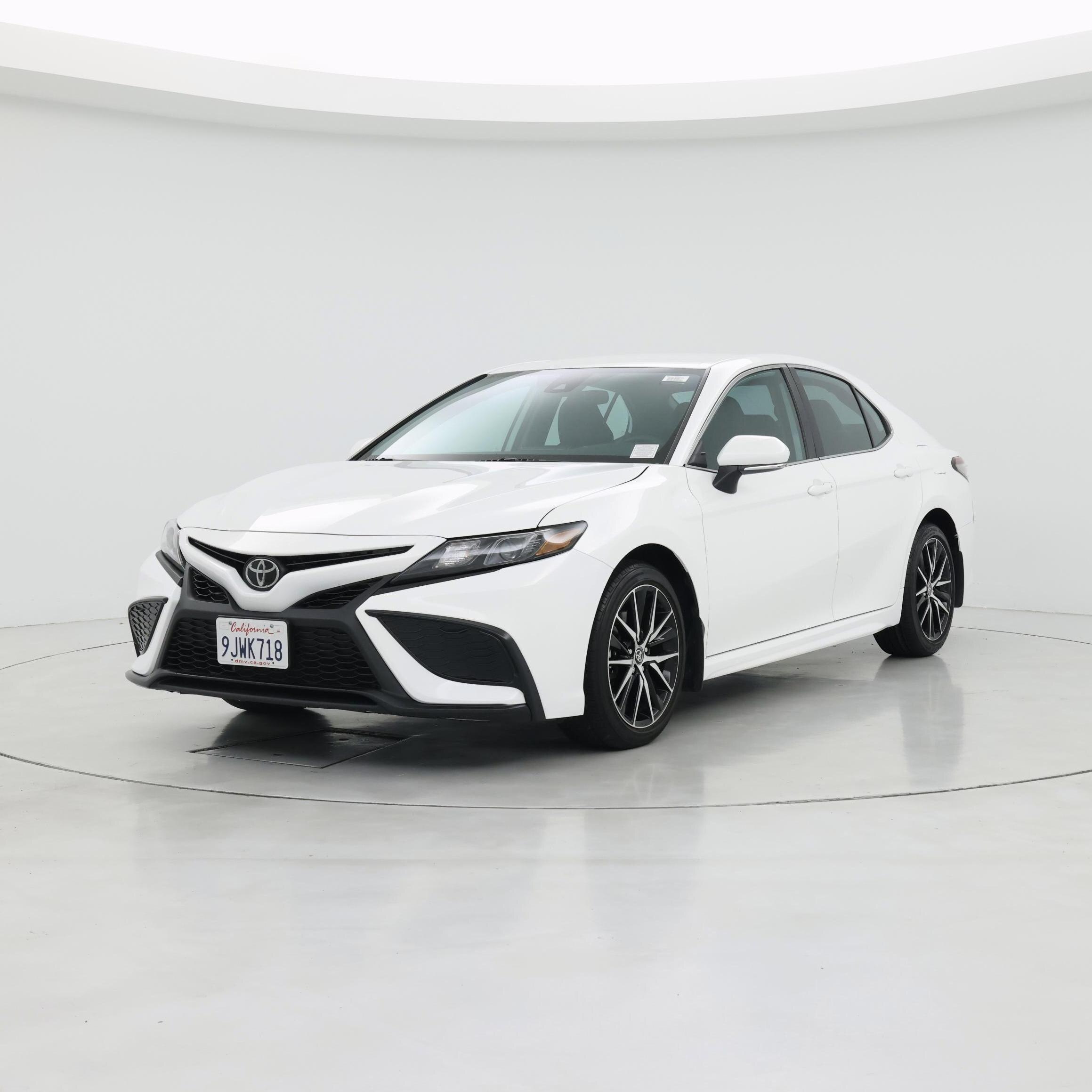 Thumbnail: 2024 Toyota Camry - 4