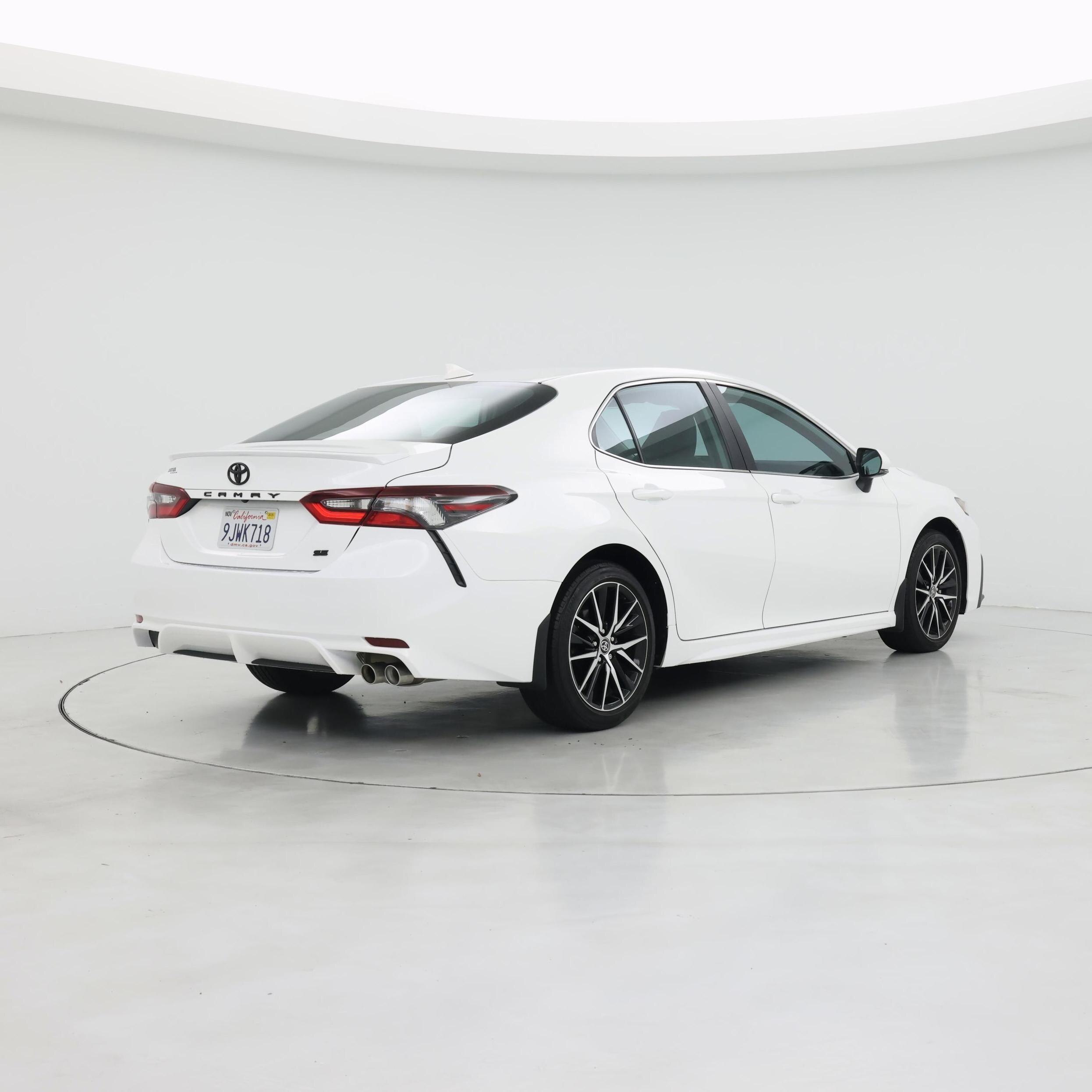 Thumbnail: 2024 Toyota Camry - 8