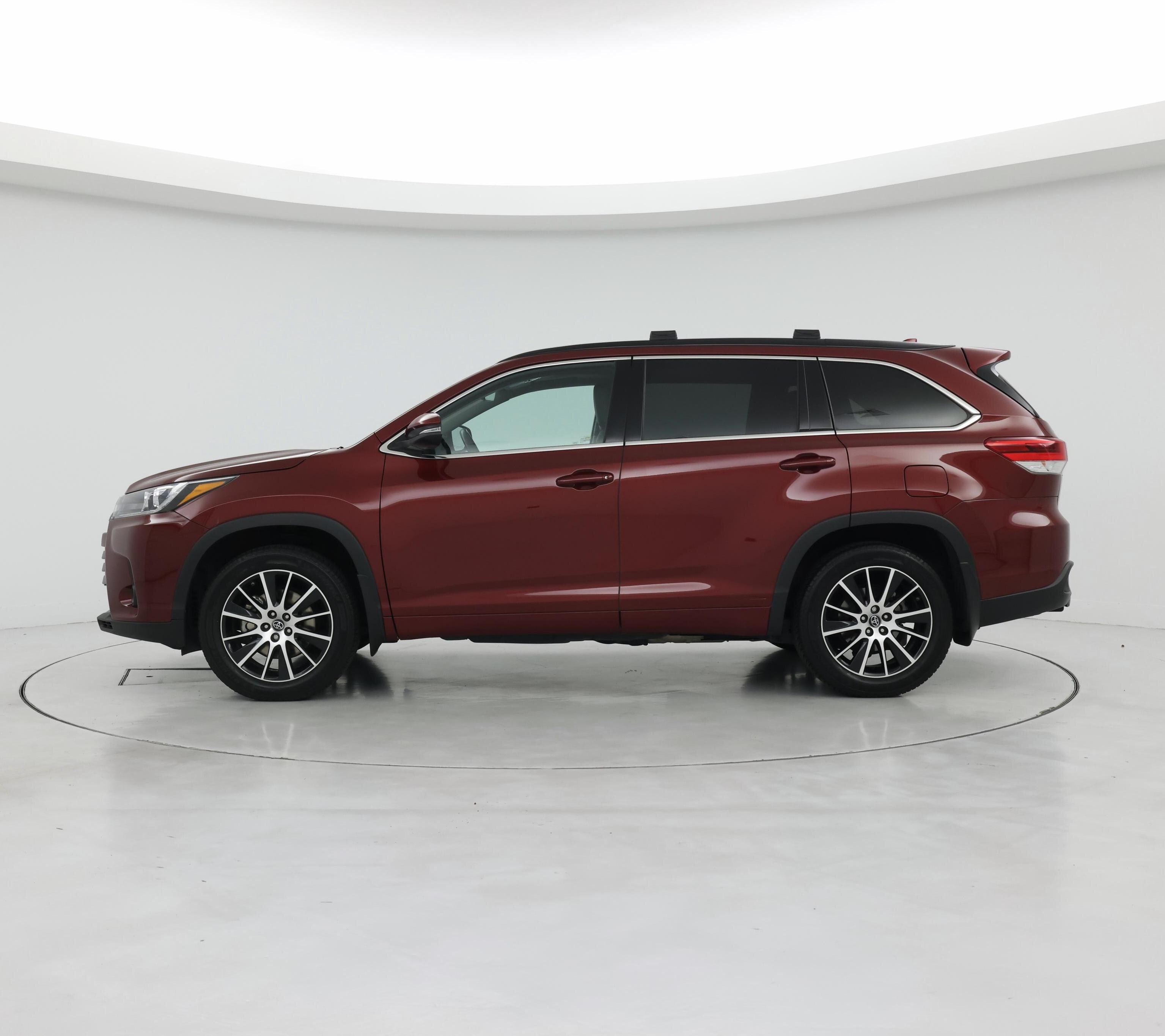 Thumbnail: 2018 Toyota Highlander - 3