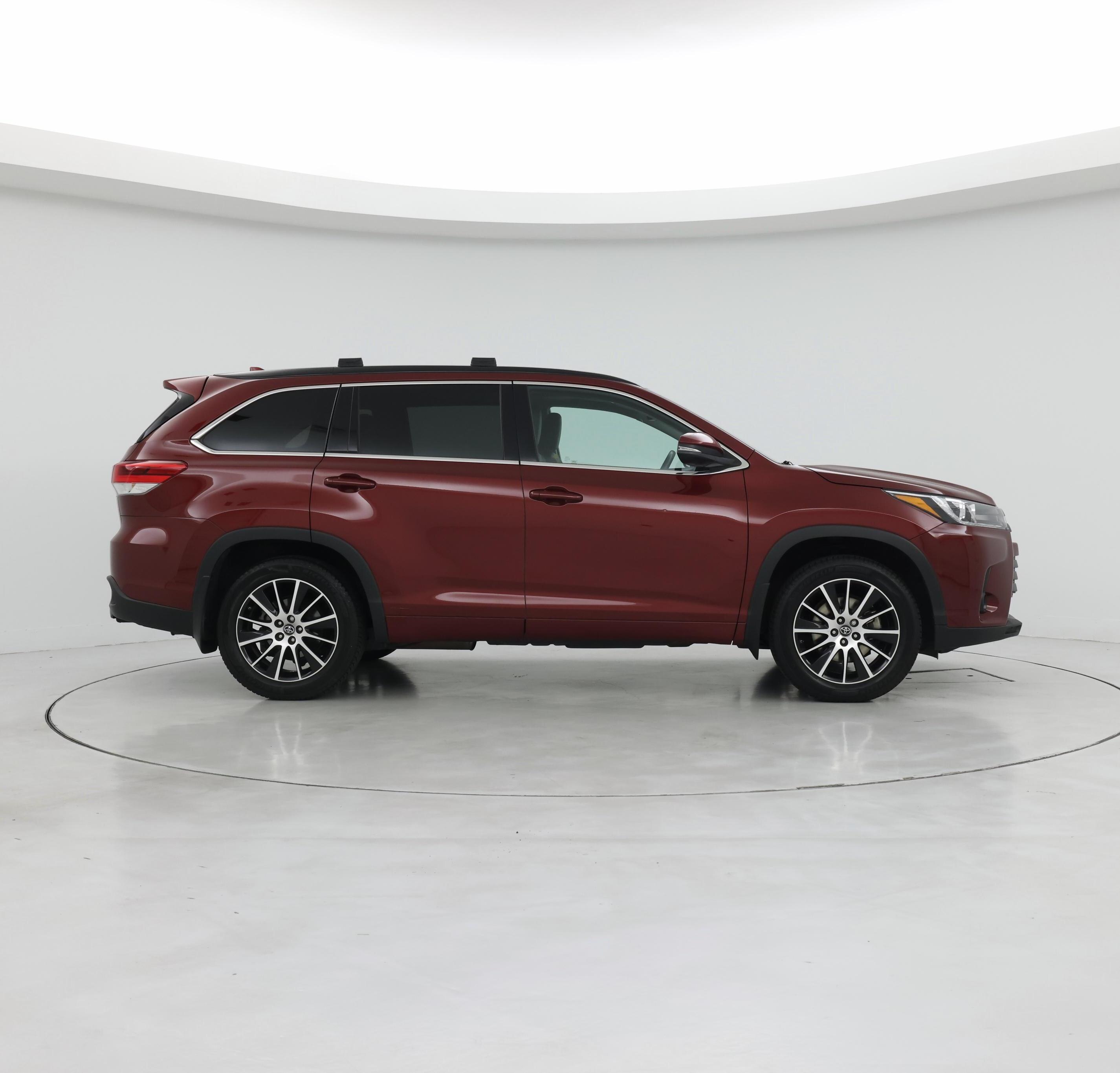 Thumbnail: 2018 Toyota Highlander - 7