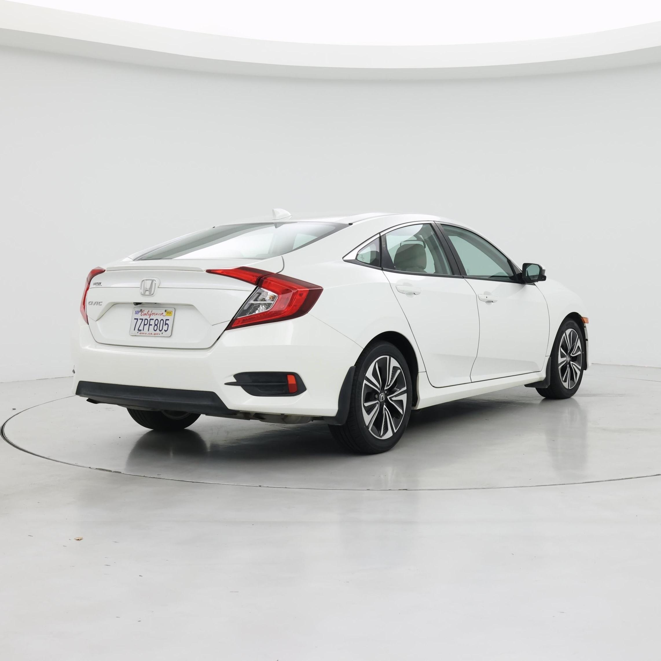 Thumbnail: 2017 Honda Civic - 8