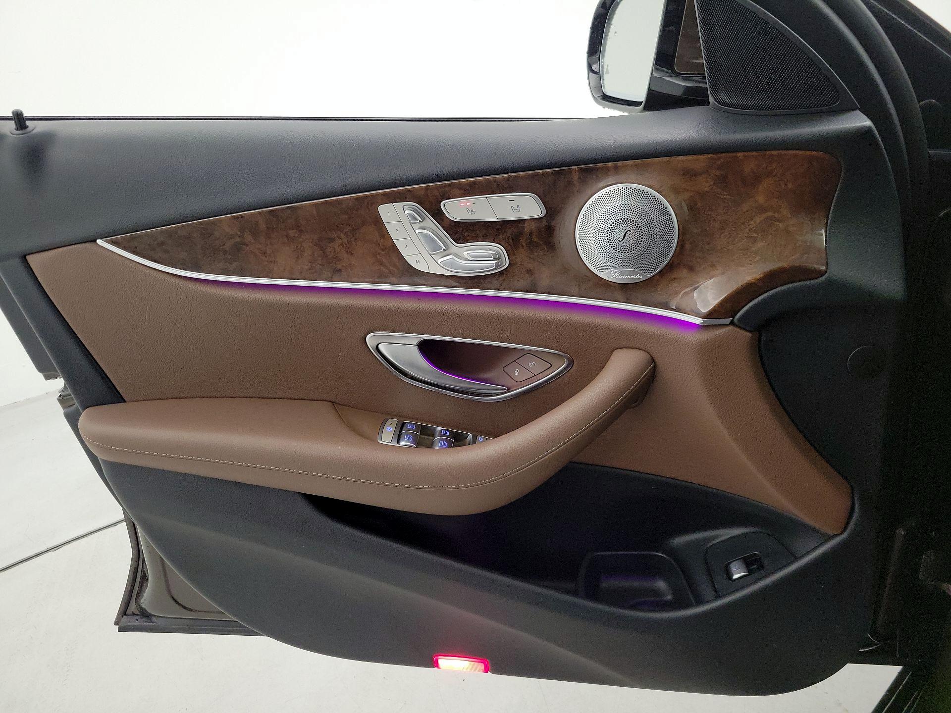 Thumbnail: 2018 Mercedes-Benz E-Class - 12