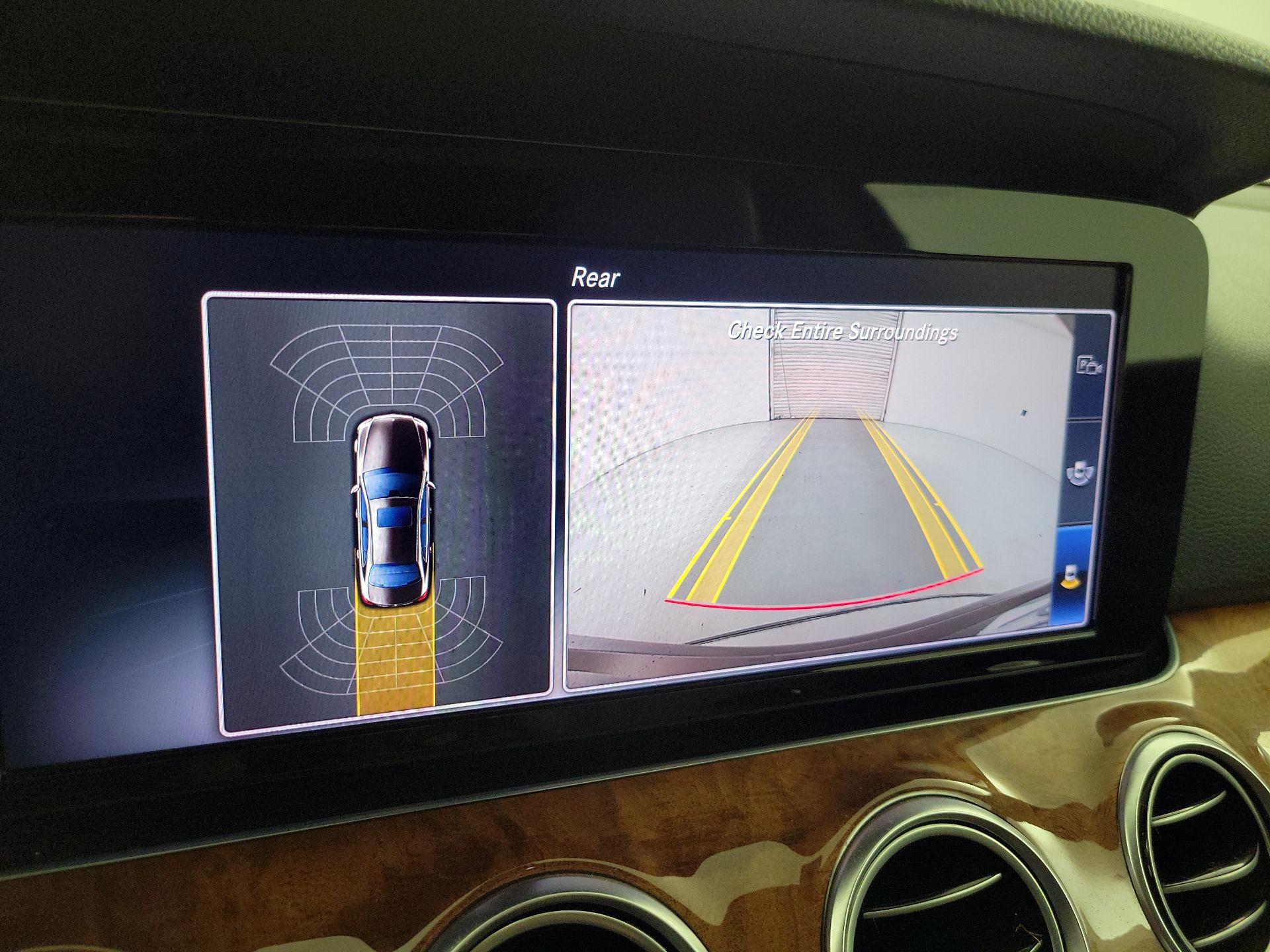 Thumbnail: 2018 Mercedes-Benz E-Class - 13