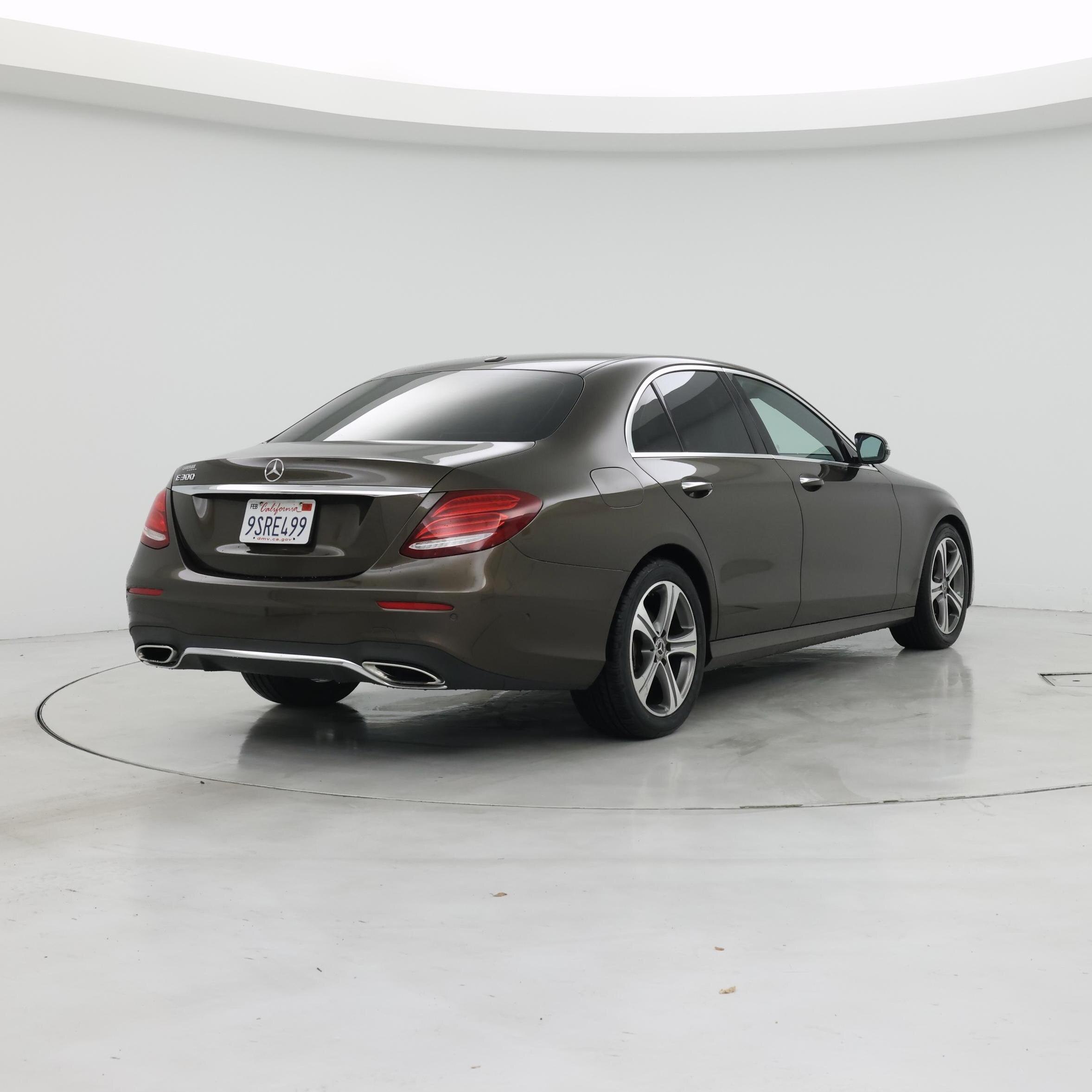 Thumbnail: 2018 Mercedes-Benz E-Class - 8