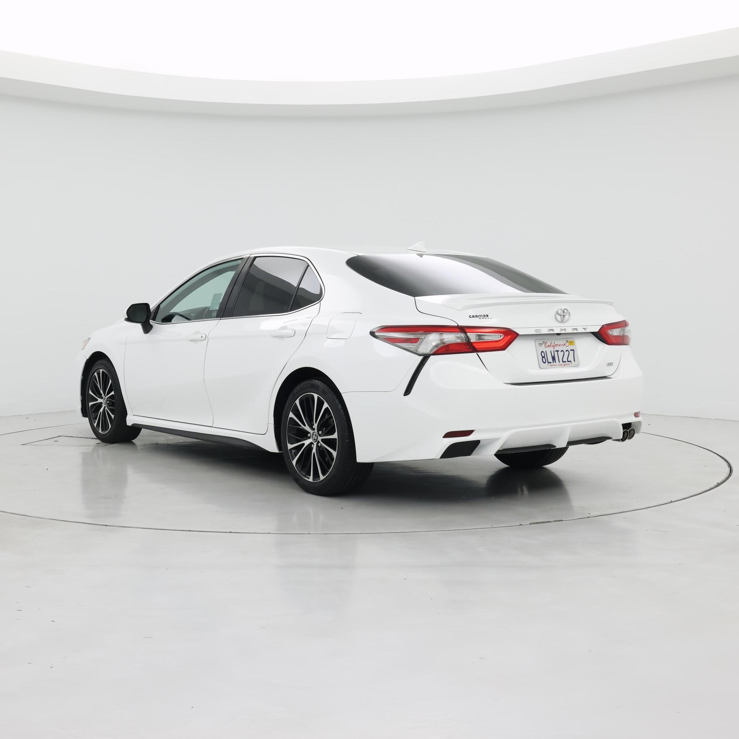 Thumbnail: 2019 Toyota Camry - 2