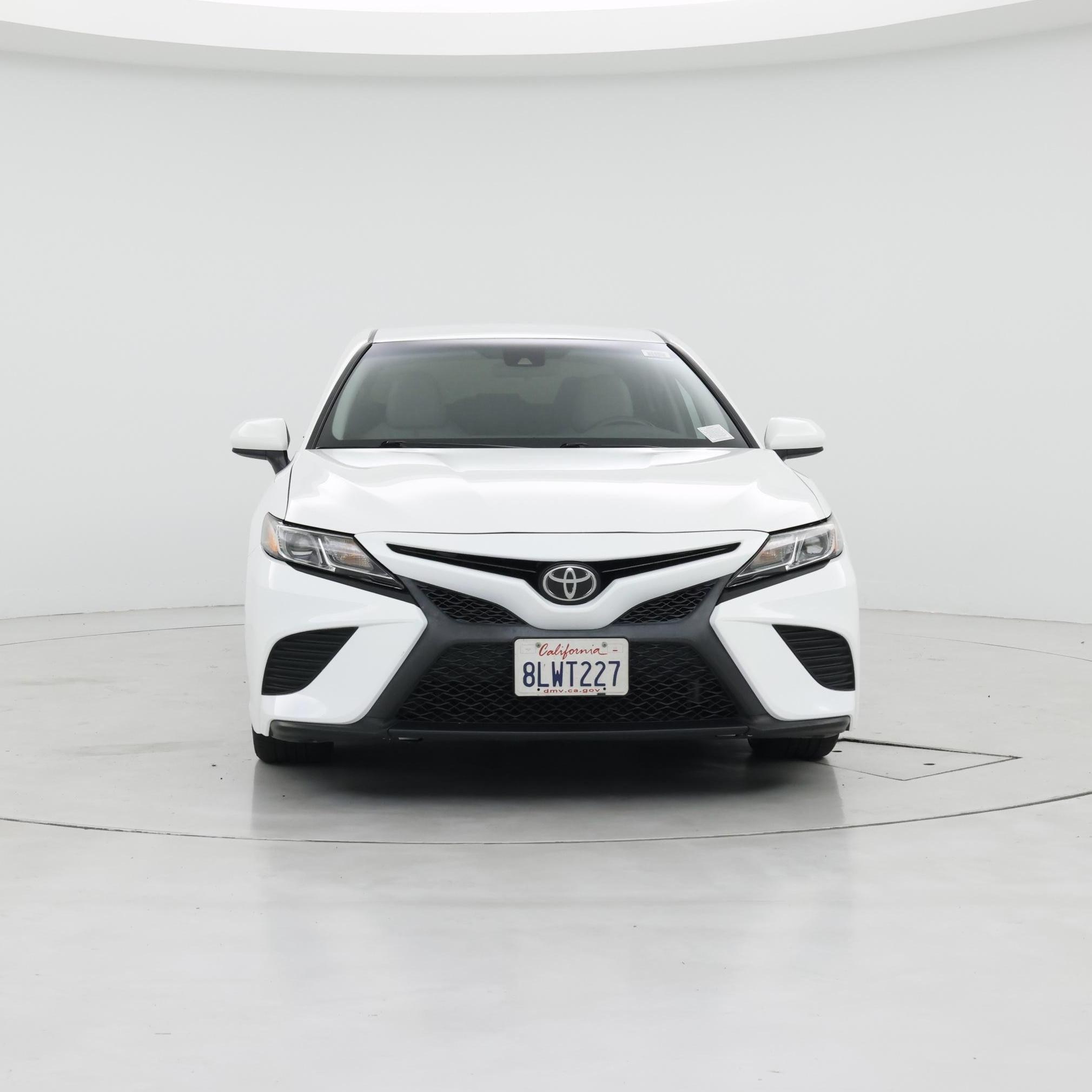 Thumbnail: 2019 Toyota Camry - 5