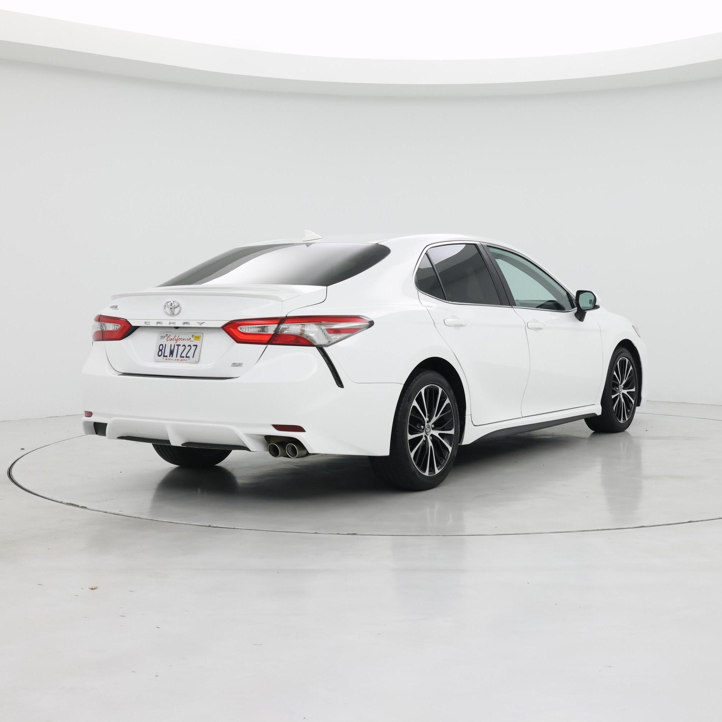 Thumbnail: 2019 Toyota Camry - 8