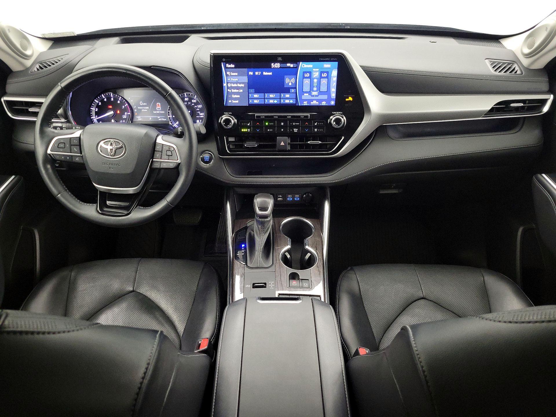 Thumbnail: 2022 Toyota Highlander - 9