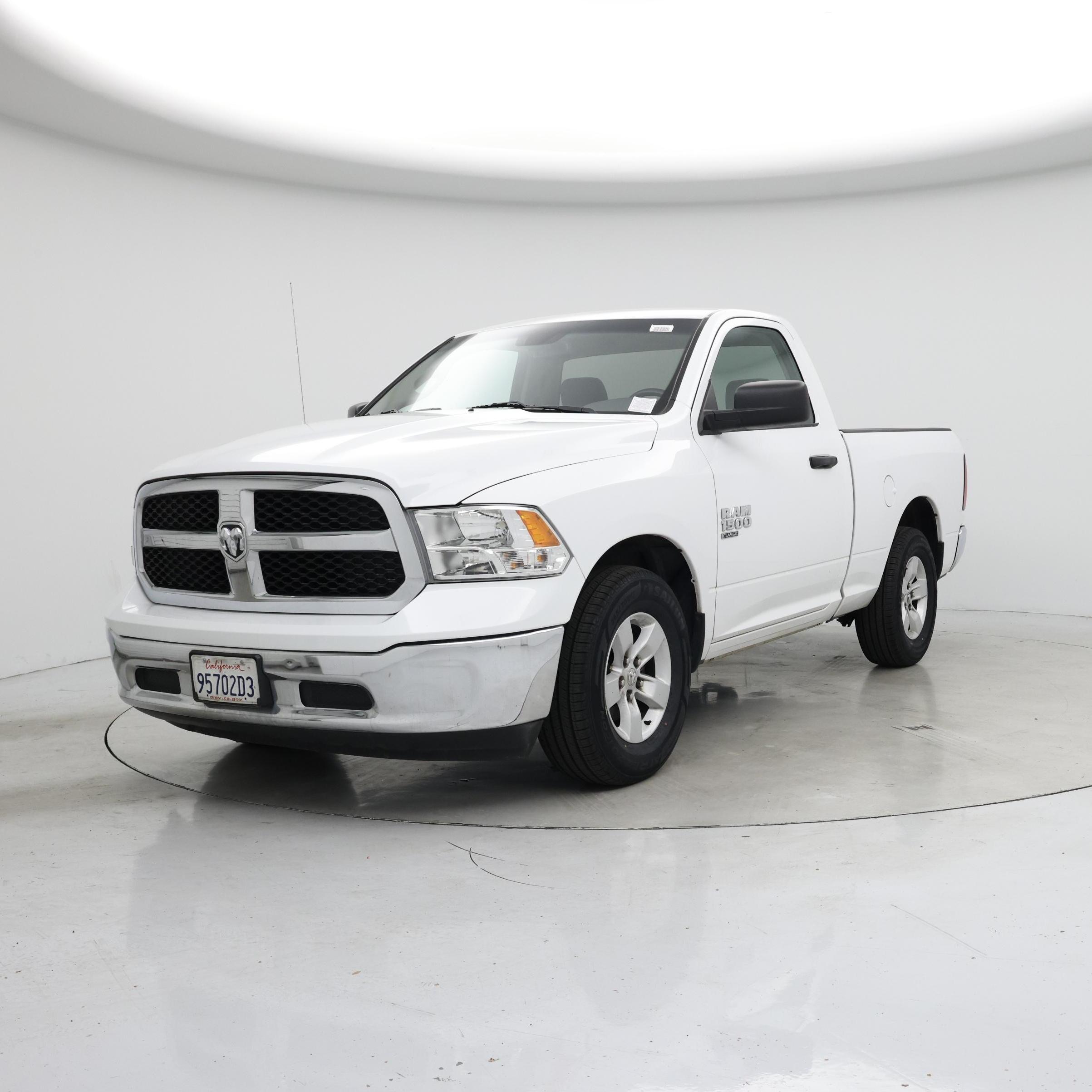 Thumbnail: 2020 RAM 1500 Classic - 4