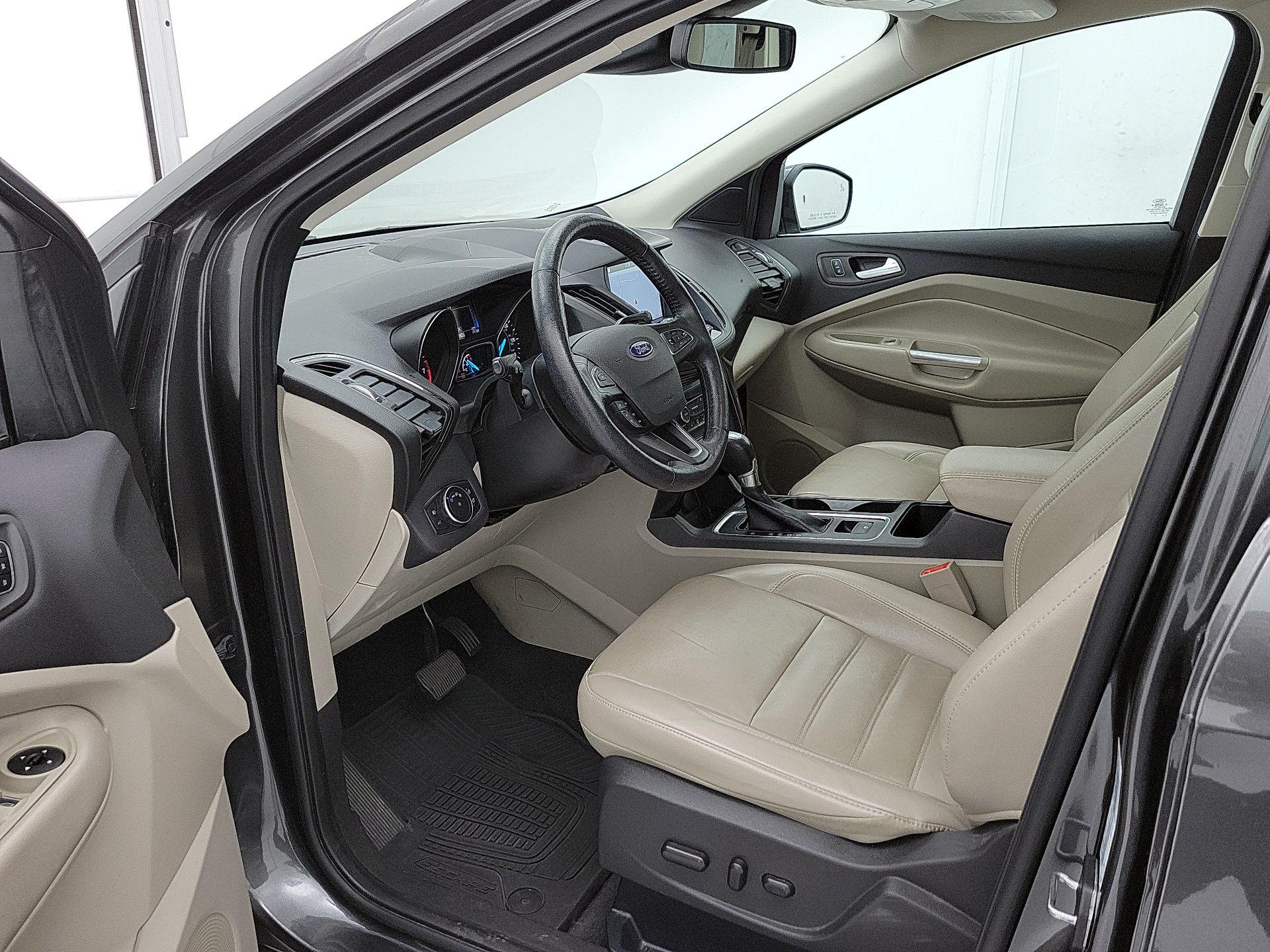 Thumbnail: 2017 Ford Escape - 11