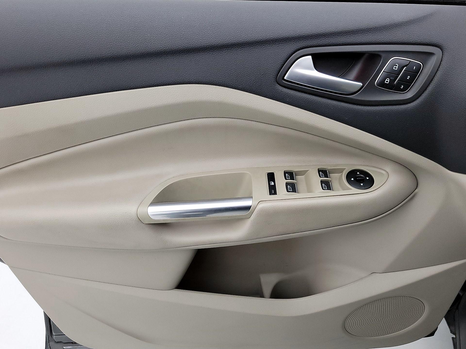 Thumbnail: 2017 Ford Escape - 12