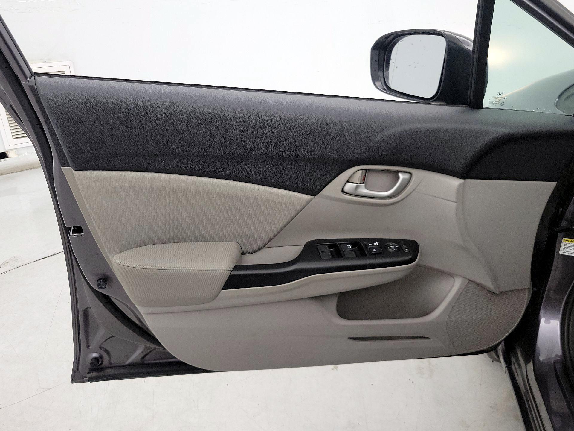 Thumbnail: 2015 Honda Civic - 12