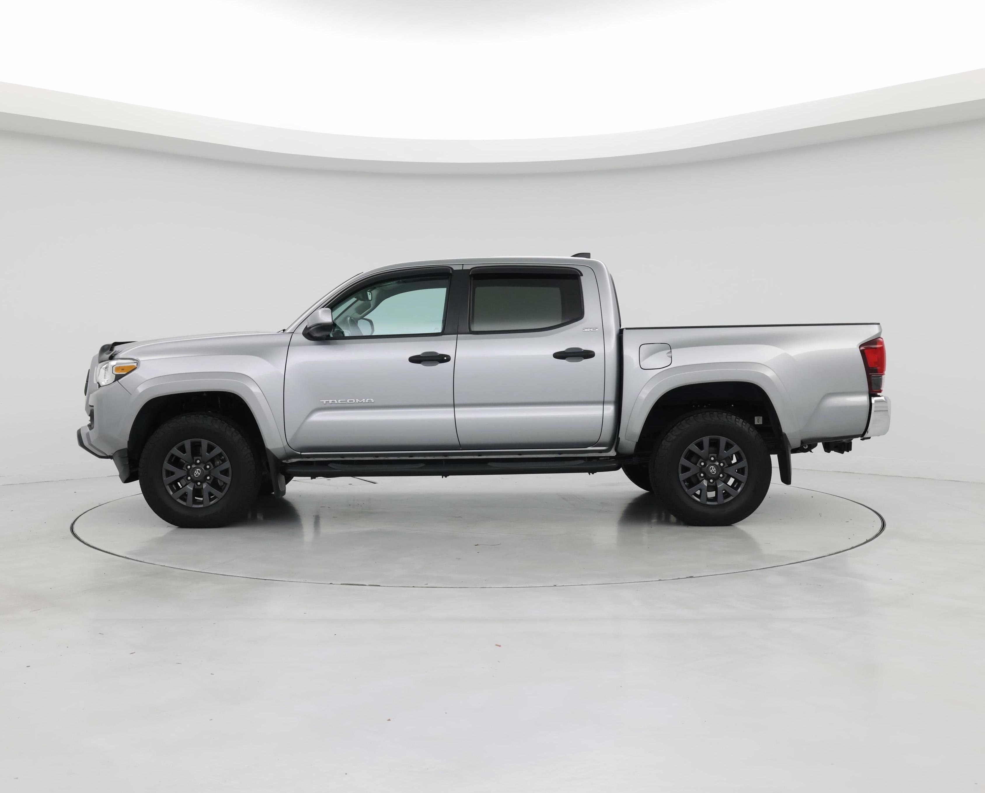 Thumbnail: 2020 Toyota Tacoma - 3