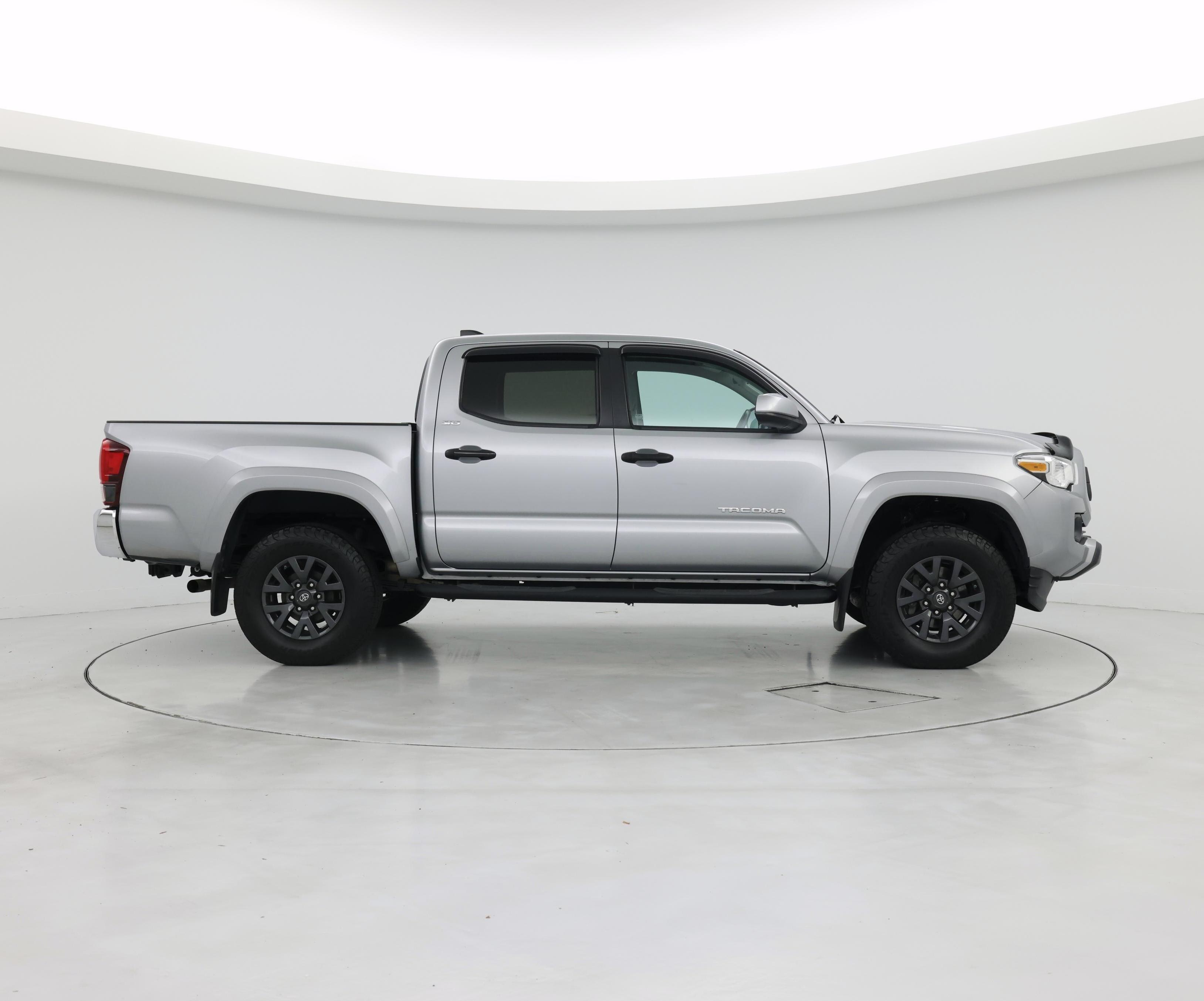 Thumbnail: 2020 Toyota Tacoma - 7