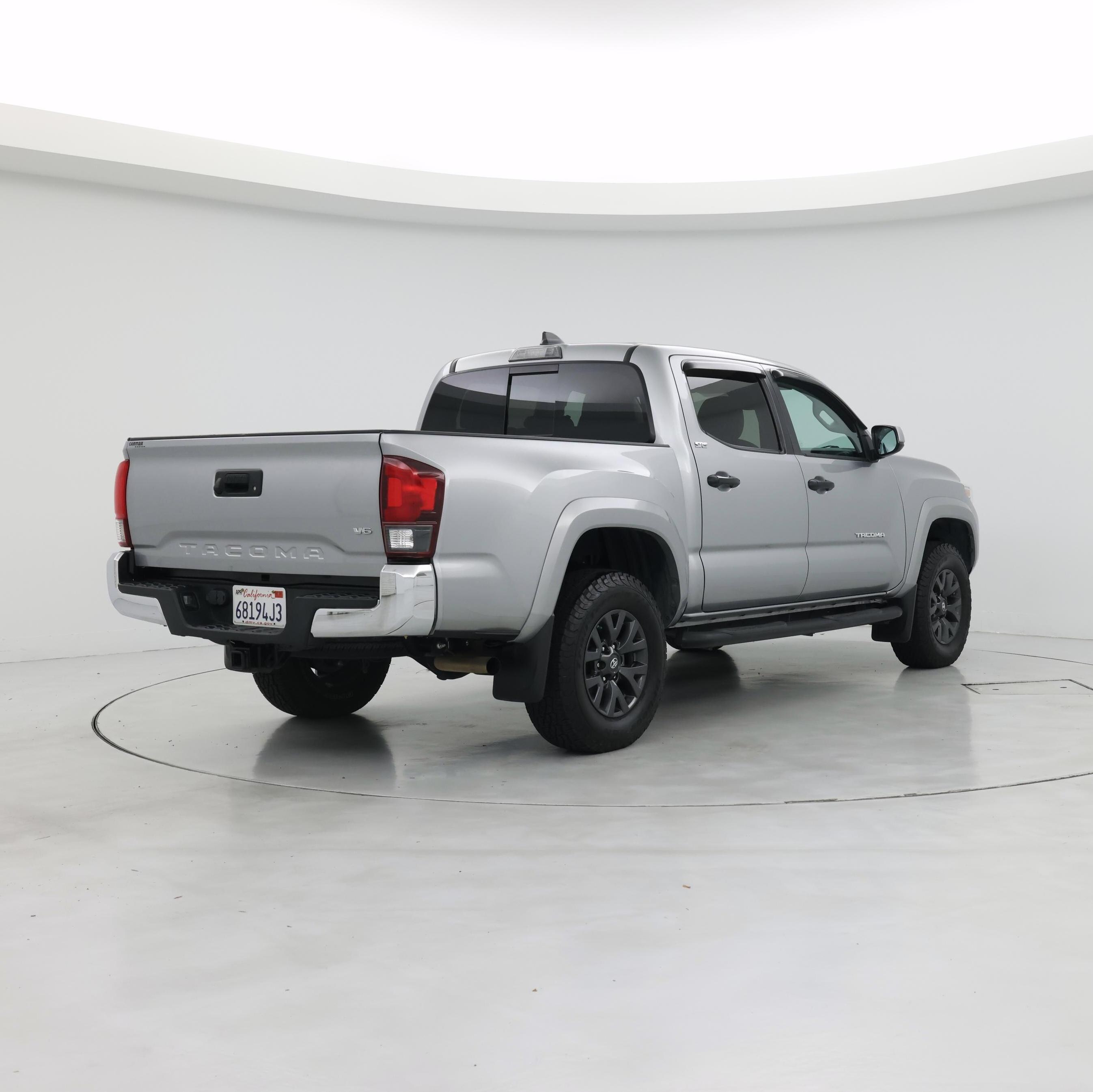 Thumbnail: 2020 Toyota Tacoma - 8