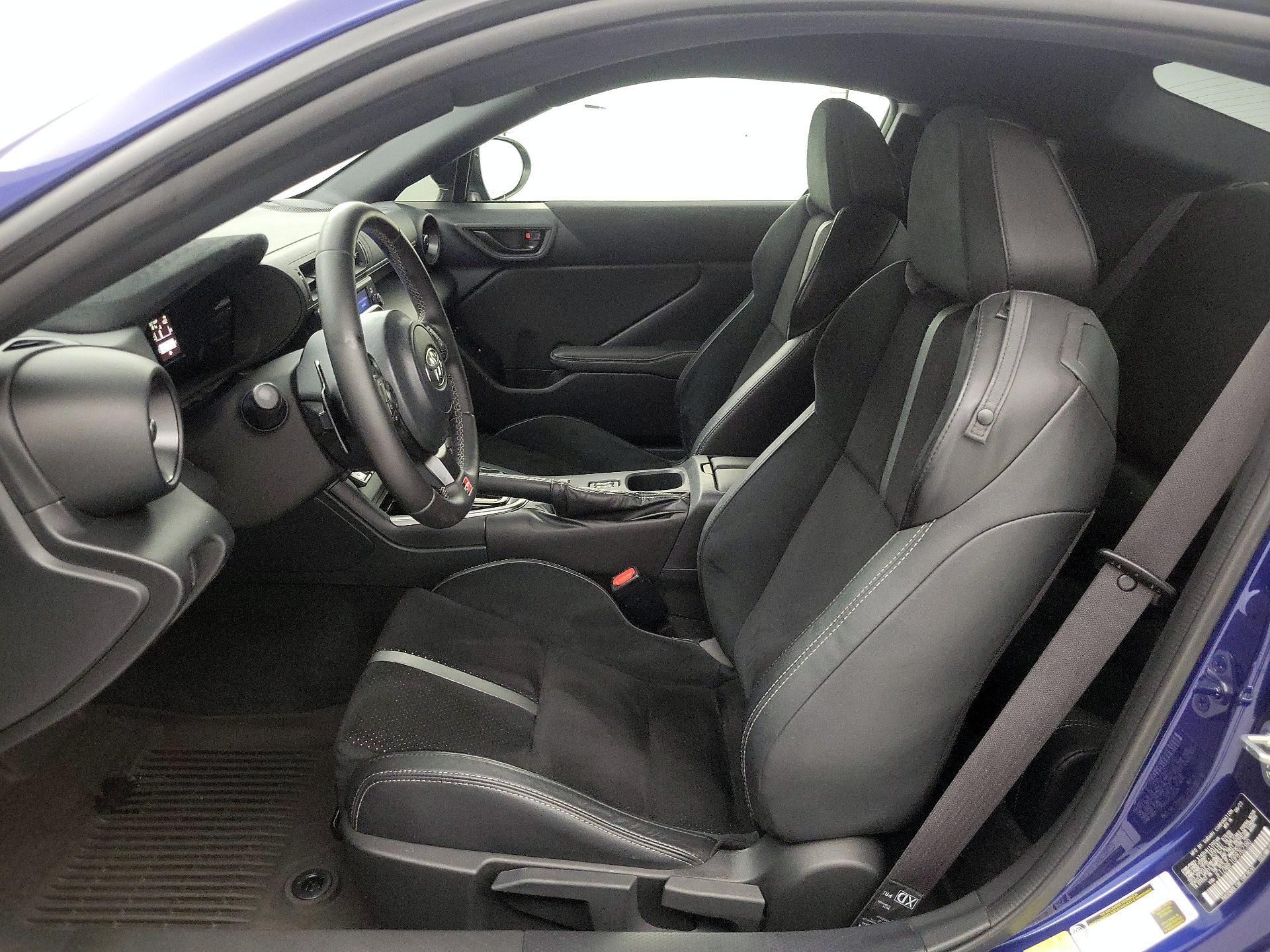 Thumbnail: 2023 Toyota GR86 - 11