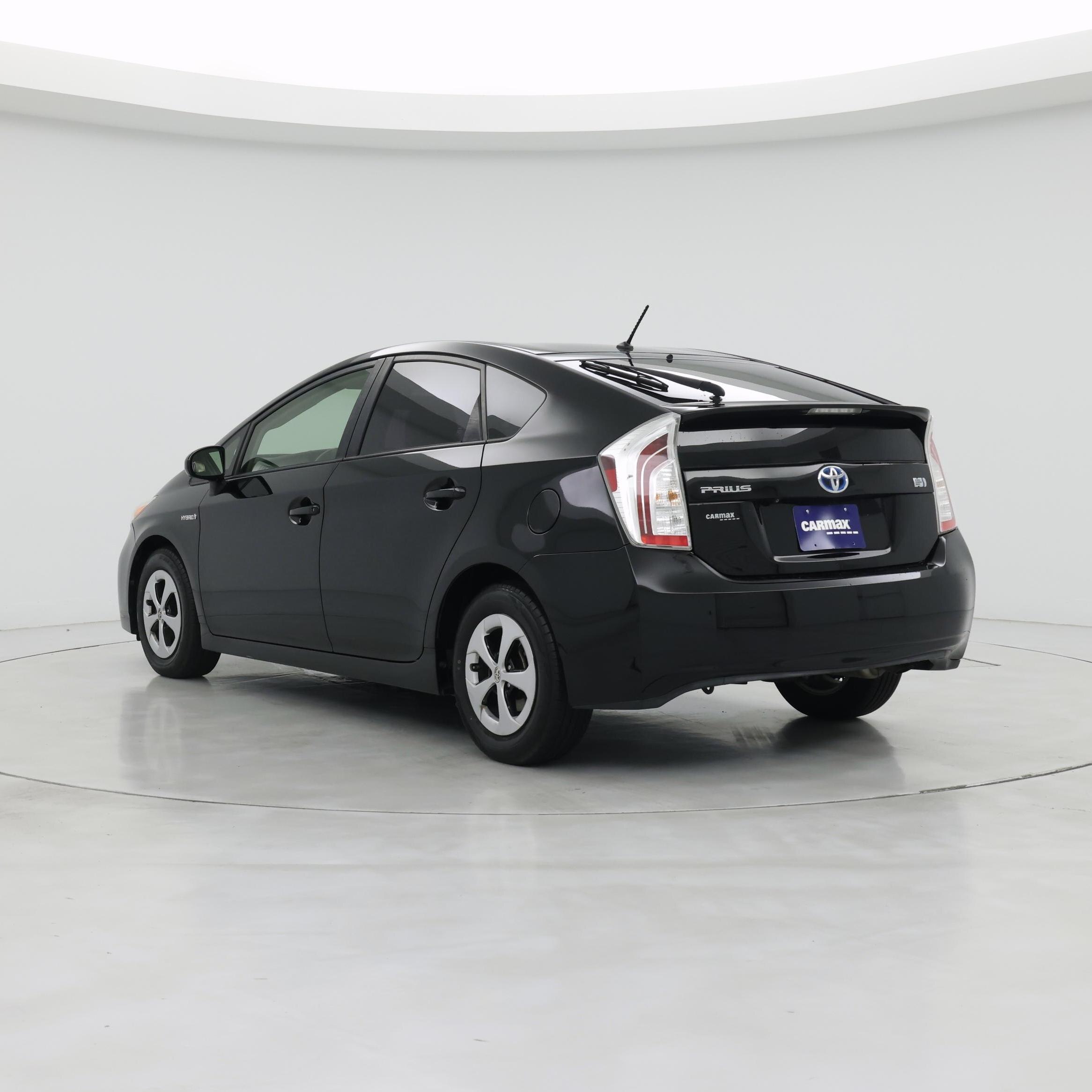 Thumbnail: 2015 Toyota Prius - 2