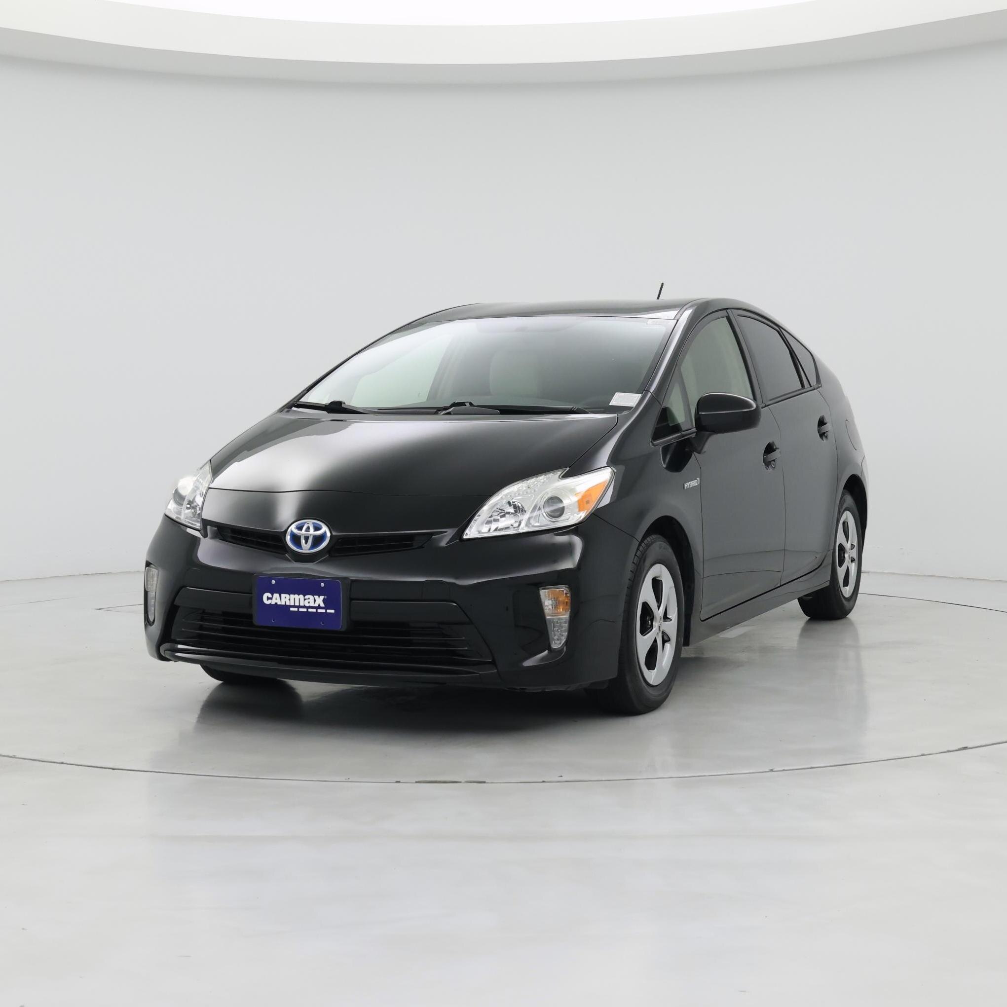 Thumbnail: 2015 Toyota Prius - 4