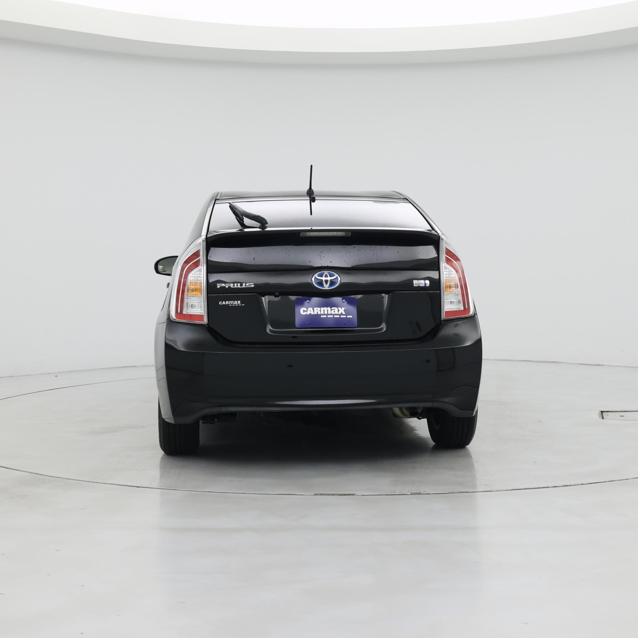Thumbnail: 2015 Toyota Prius - 6
