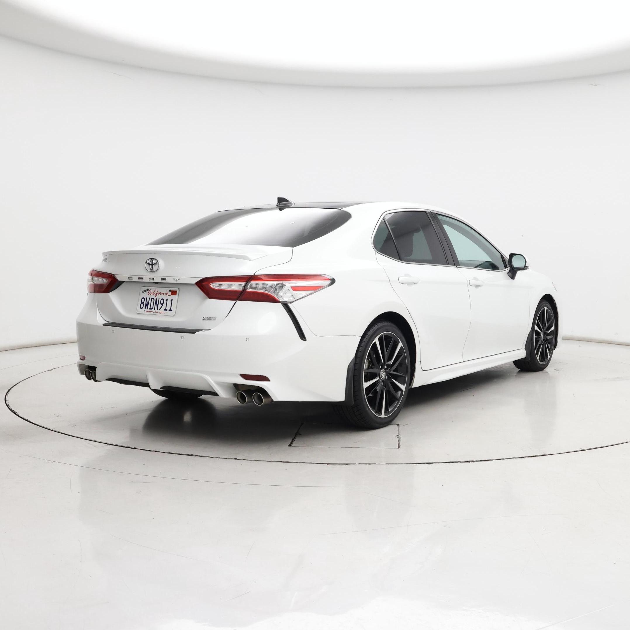 Thumbnail: 2020 Toyota Camry - 8