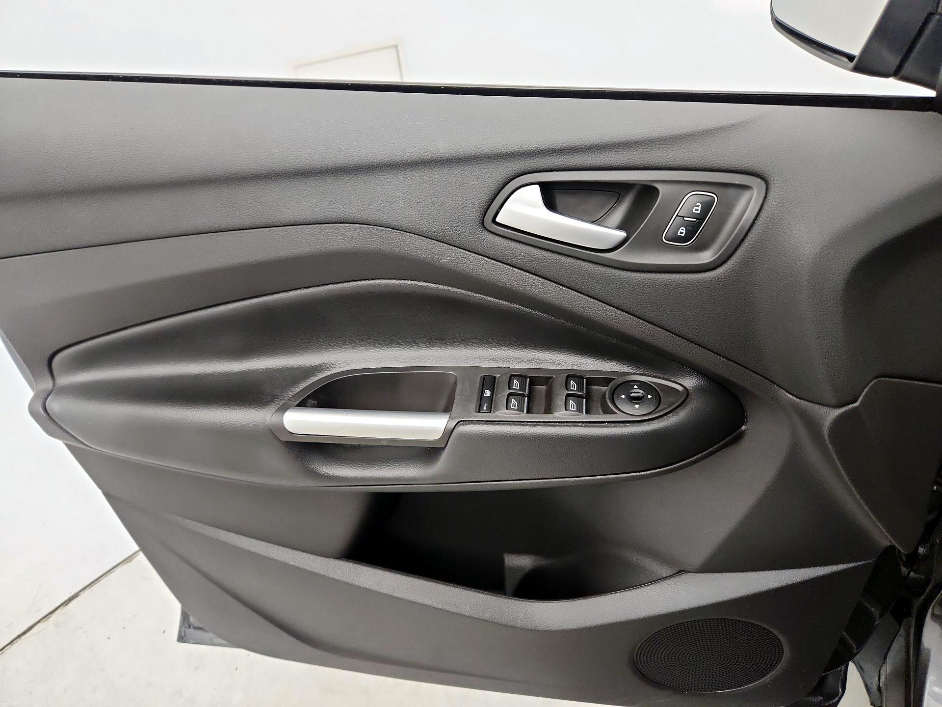 Thumbnail: 2019 Ford Escape - 12
