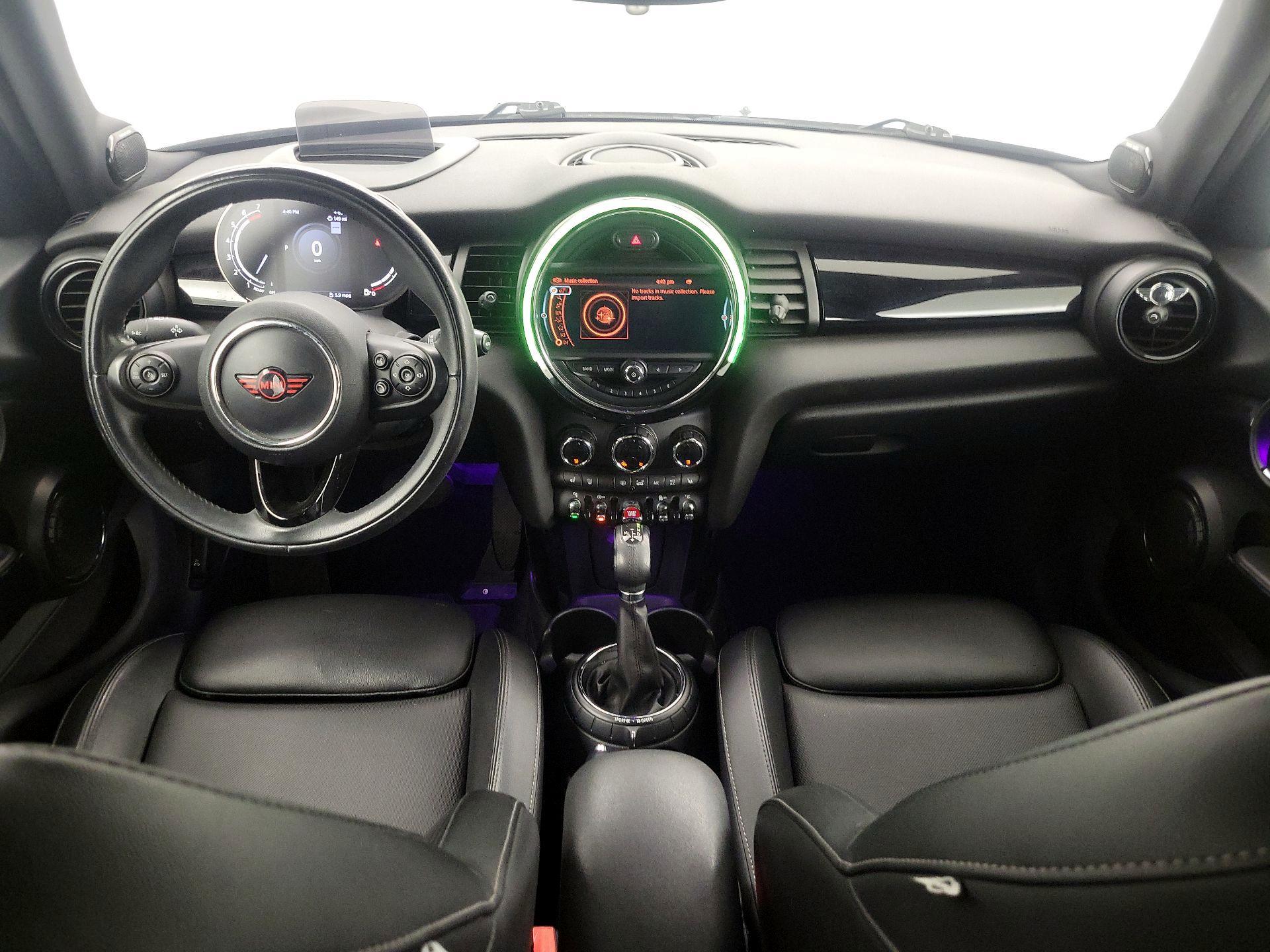 Thumbnail: 2016 MINI Cooper Hardtop - 9