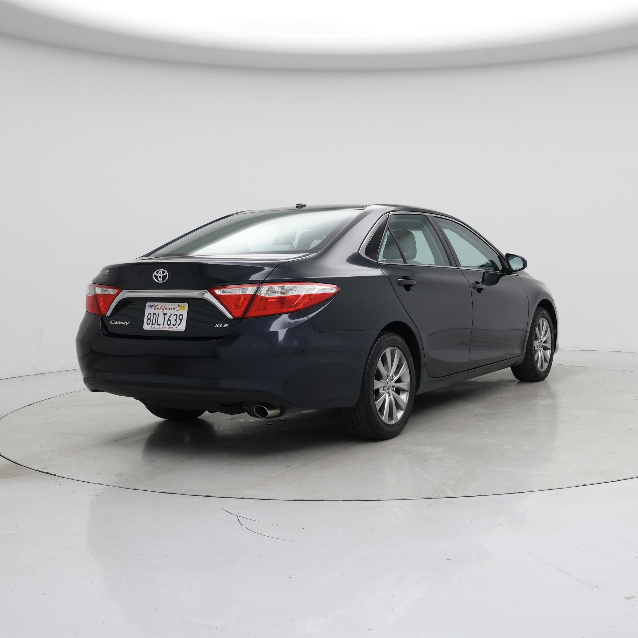 Thumbnail: 2015 Toyota Camry - 8