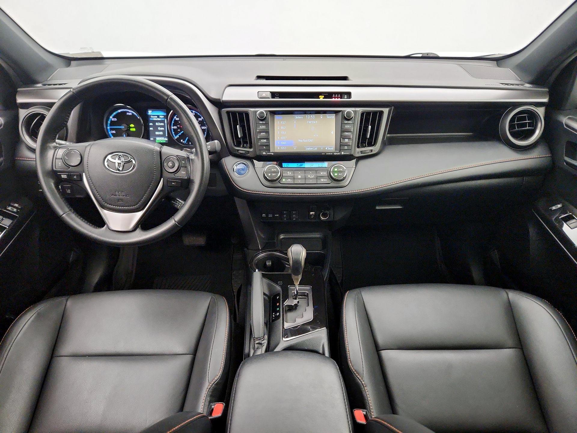Thumbnail: 2017 Toyota RAV4 - 9