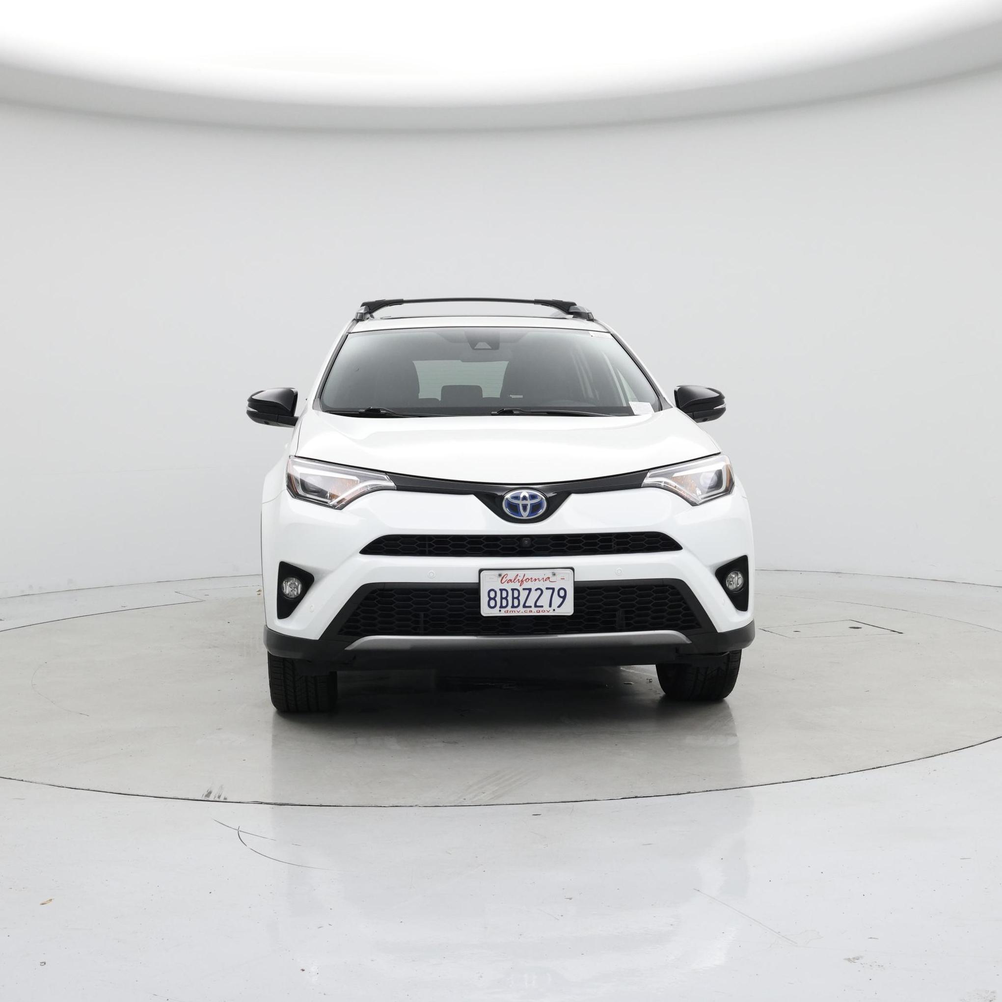 Thumbnail: 2017 Toyota RAV4 - 5