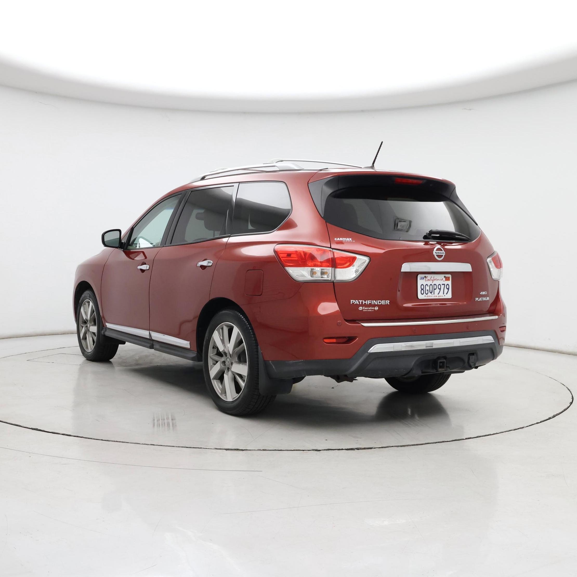 Thumbnail: 2015 Nissan Pathfinder - 2