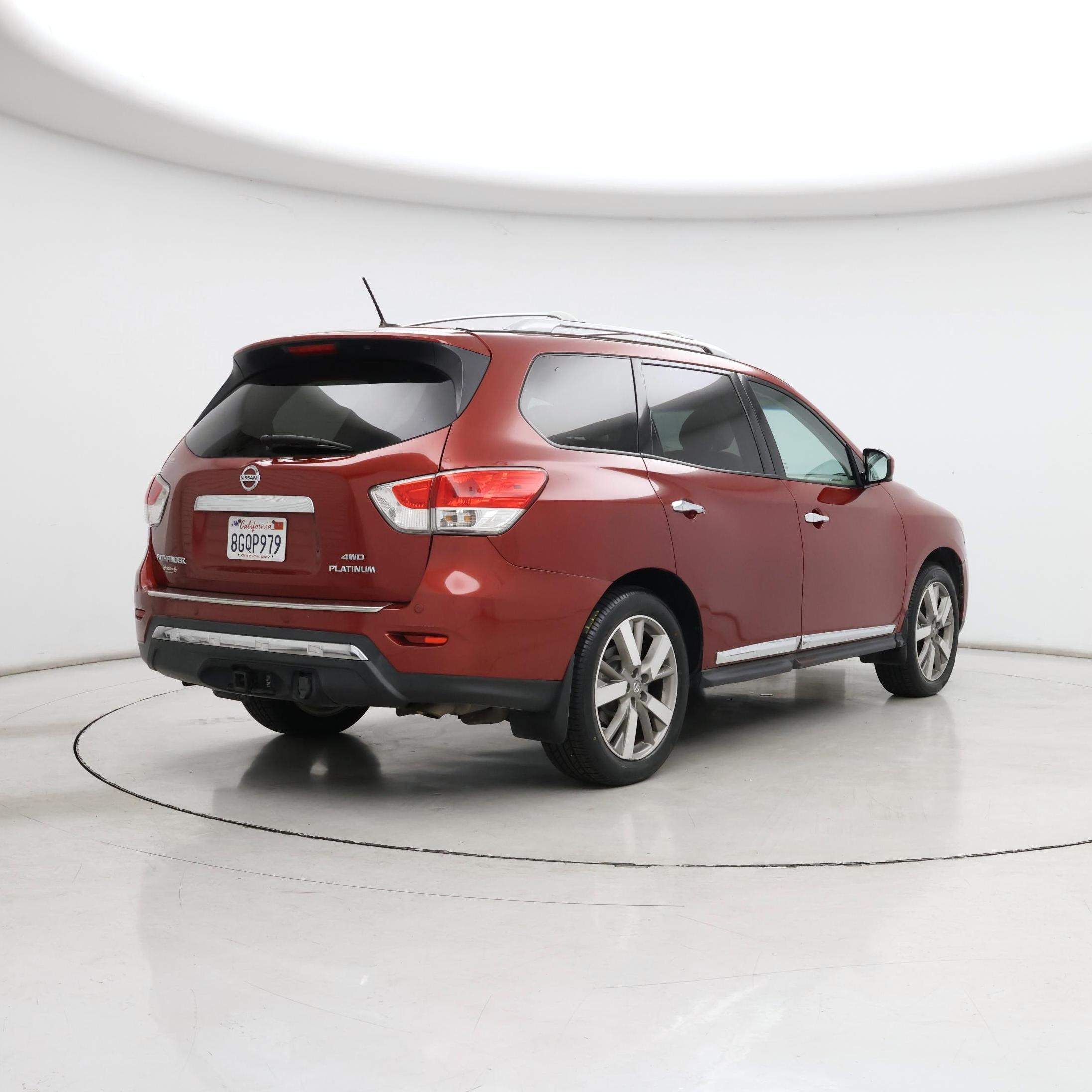 Thumbnail: 2015 Nissan Pathfinder - 8