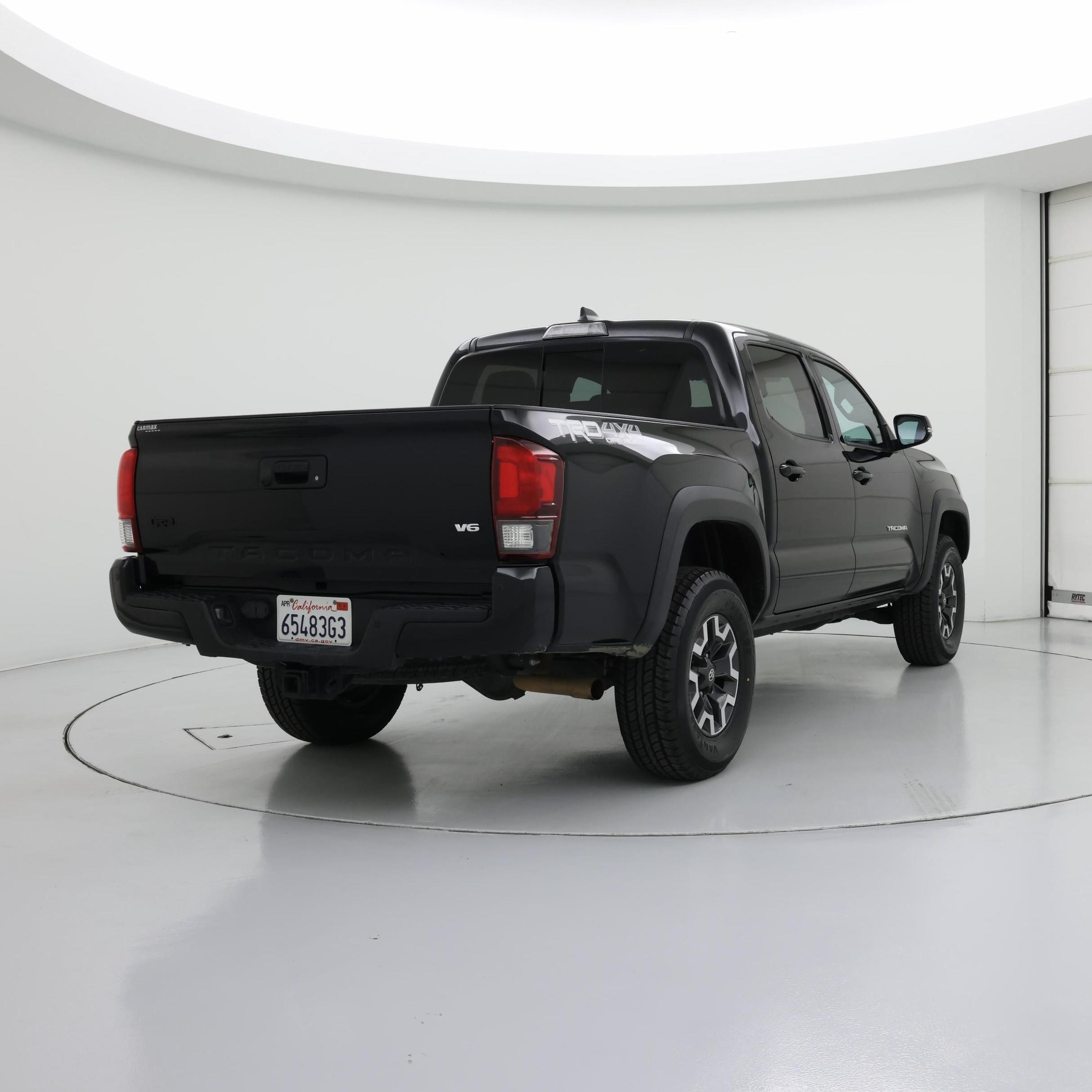 Thumbnail: 2020 Toyota Tacoma - 8