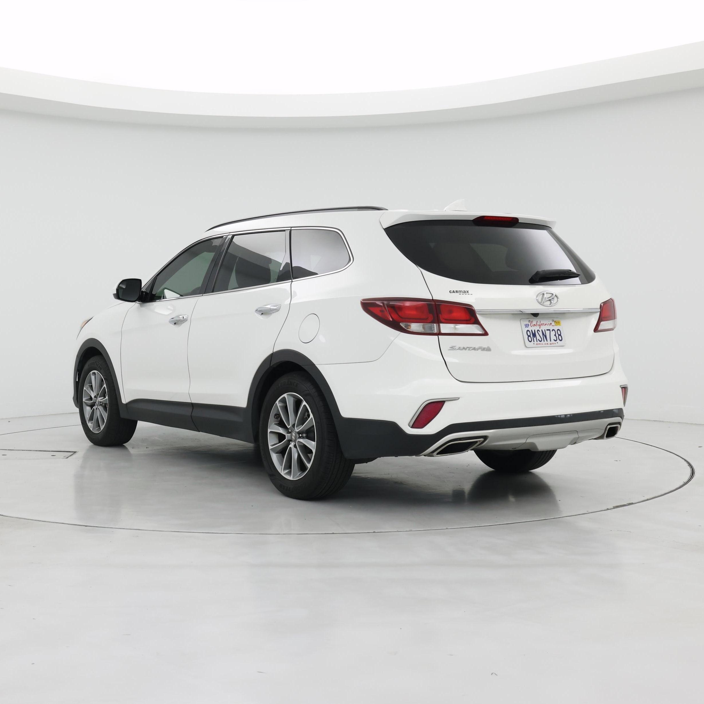 Thumbnail: 2018 Hyundai Santa Fe - 2