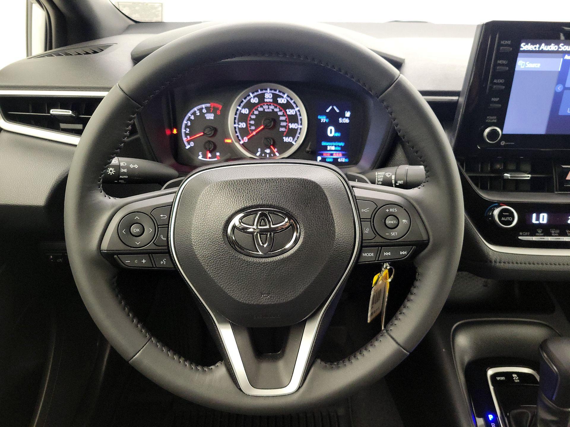 Thumbnail: 2022 Toyota Corolla - 10