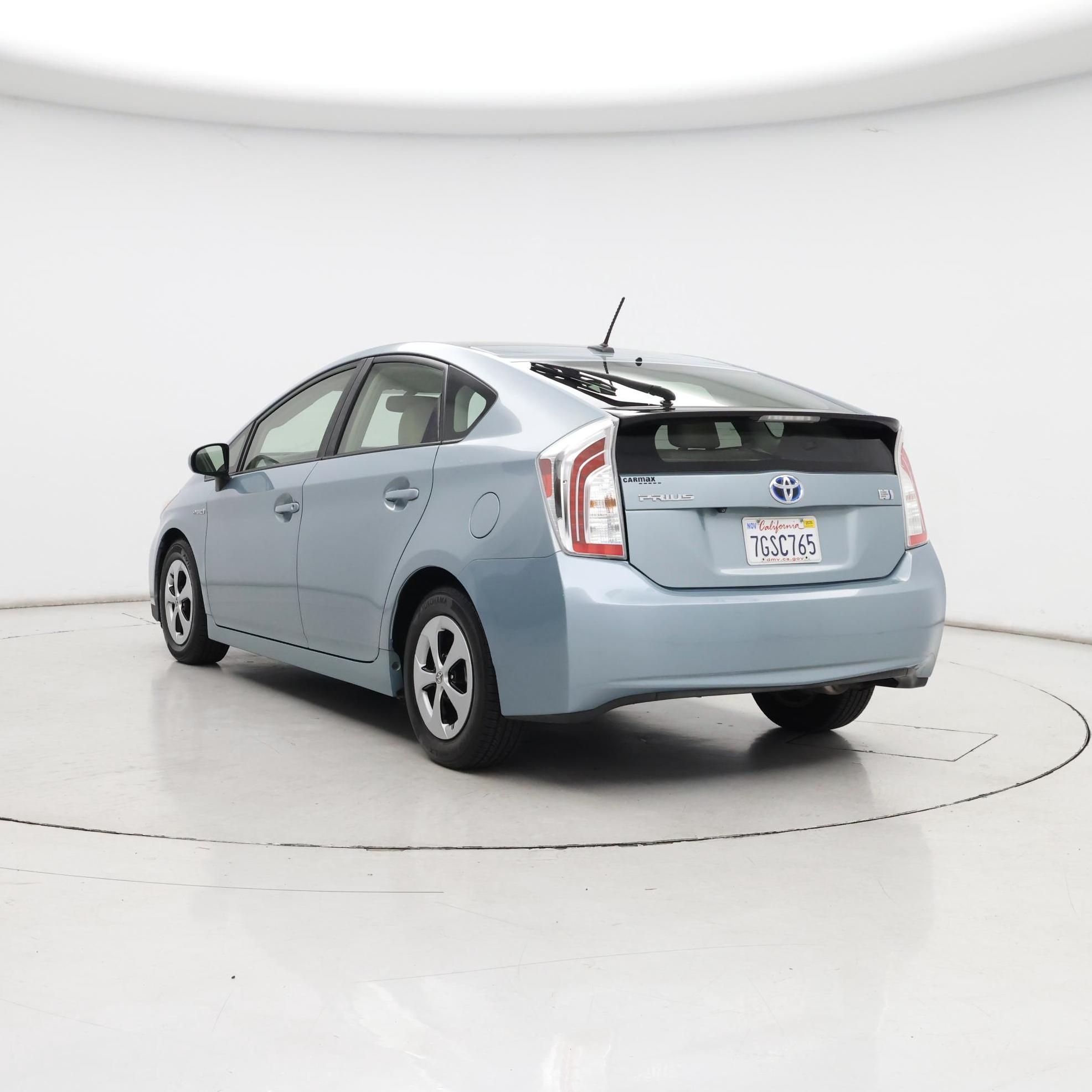 Thumbnail: 2015 Toyota Prius - 2