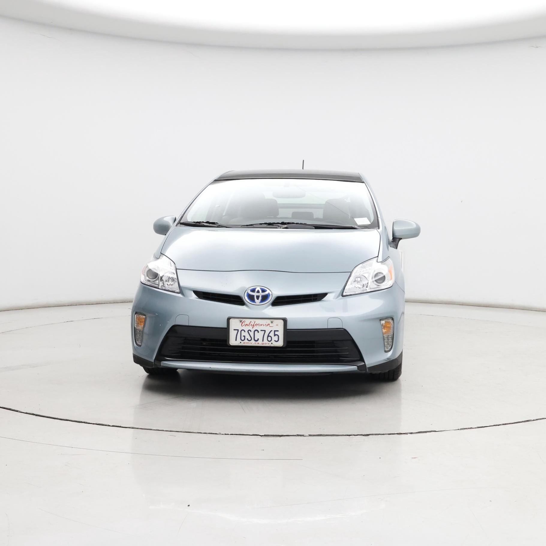 Thumbnail: 2015 Toyota Prius - 5
