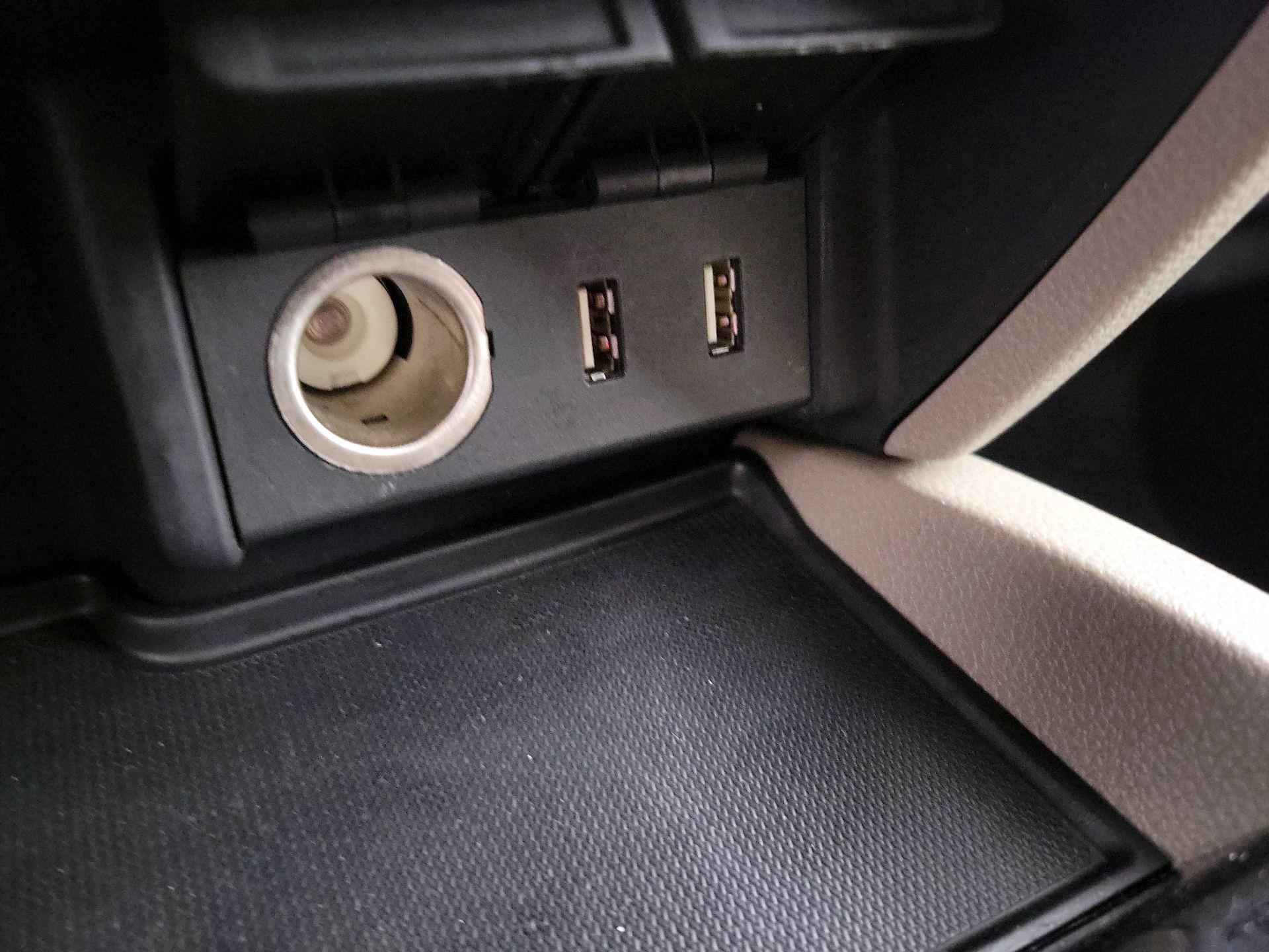 Thumbnail: 2017 Honda Pilot - 18